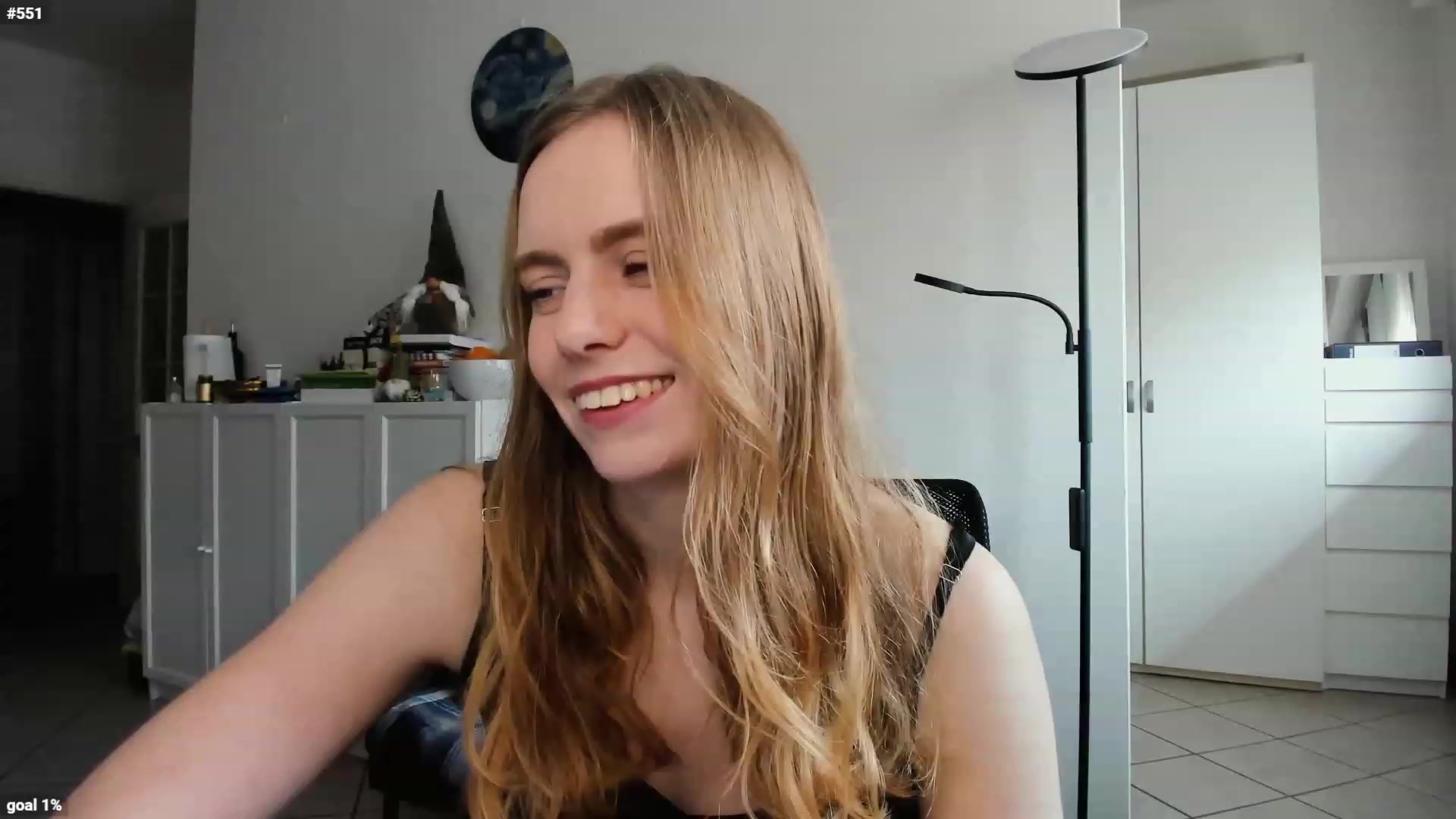 Gallery image thumbnail from Personage's myfreecams stream on, 03/24/2023, 15:15 image 9 of 20