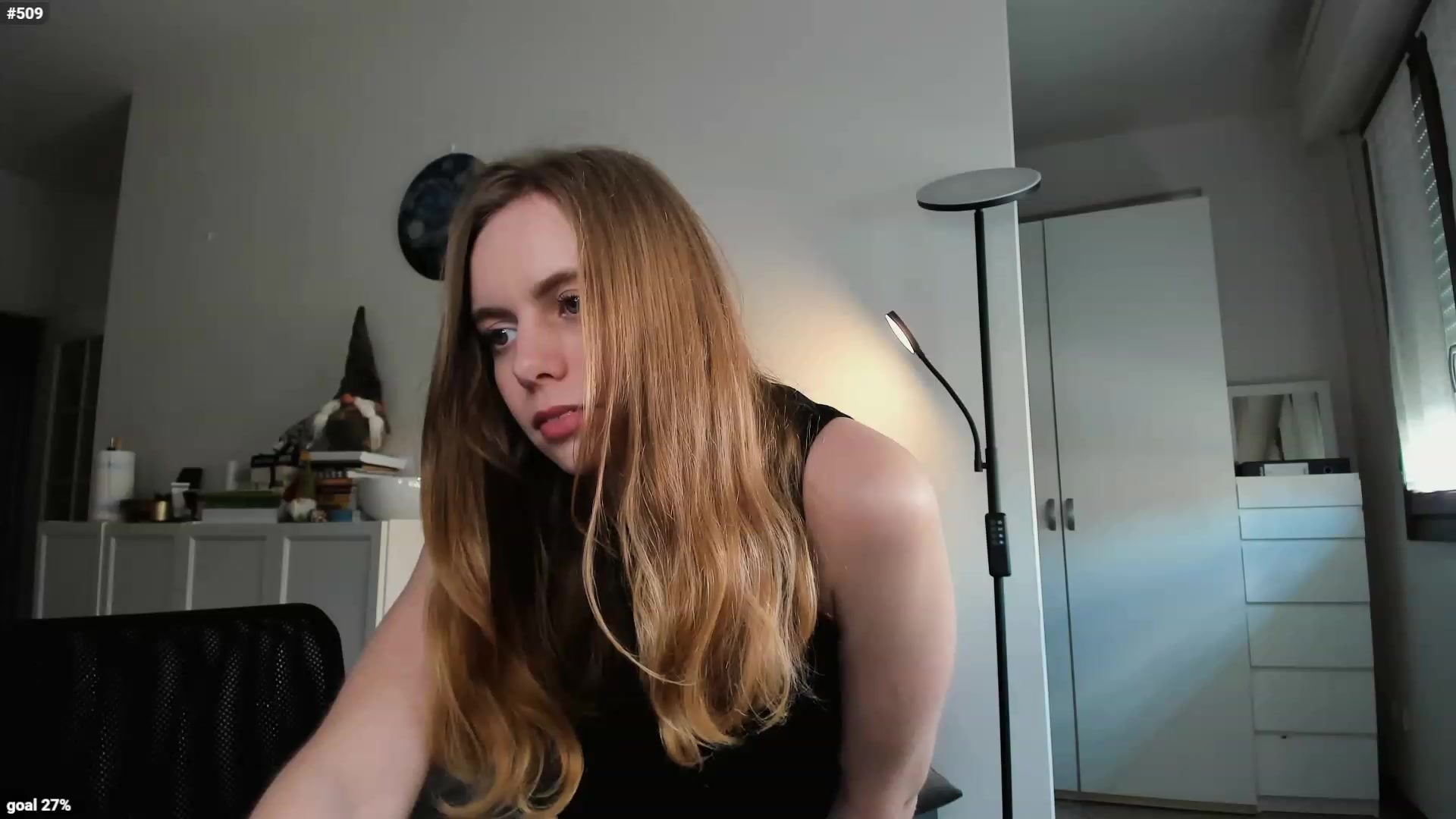 Gallery image thumbnail from Personage's myfreecams stream on, 03/27/2023, 14:54 image 15 of 20