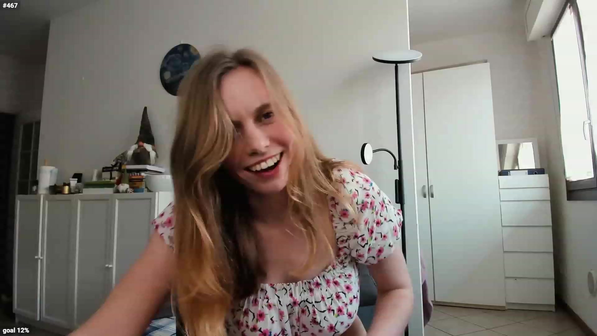 Gallery image thumbnail from Personage's myfreecams stream on, 03/28/2023, 15:08 image 2 of 20