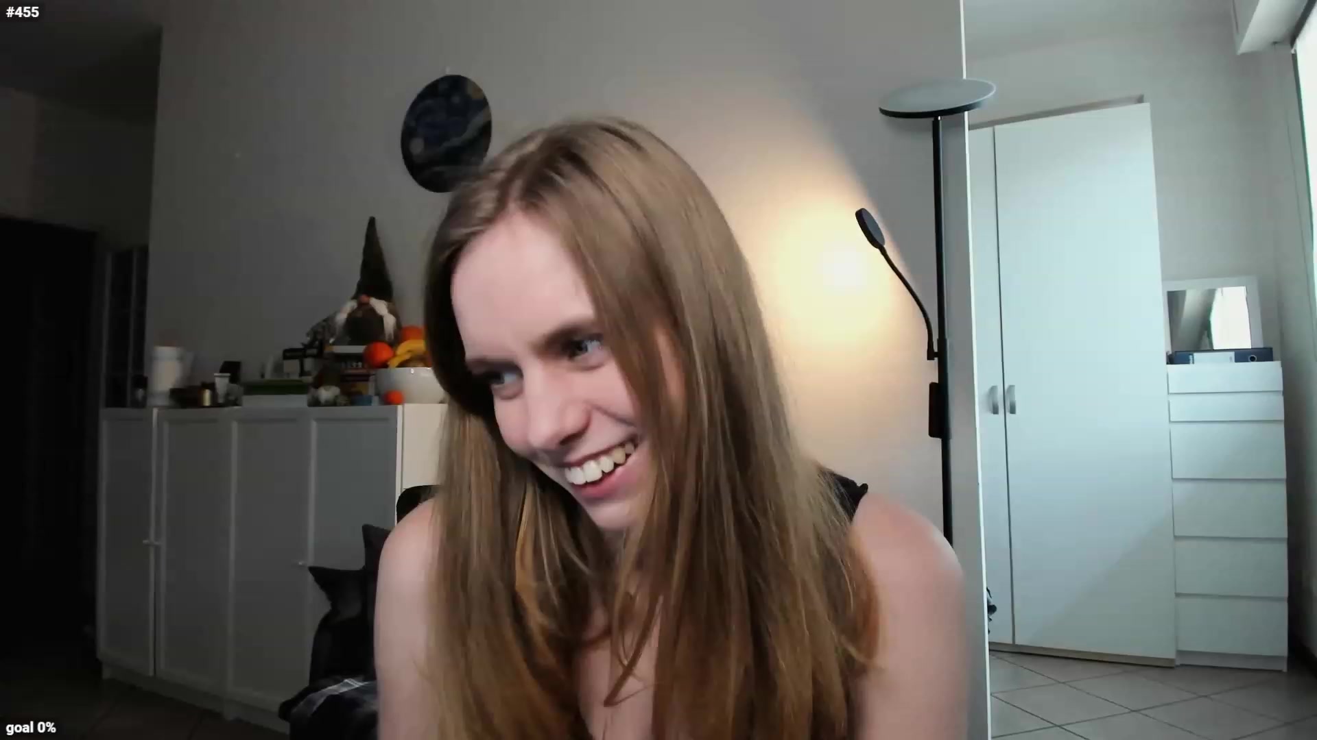 Gallery image thumbnail from Personage's myfreecams stream on, 03/29/2023, 13:48 image 5 of 20