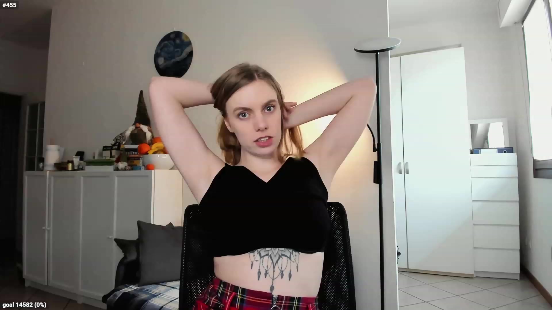Gallery image thumbnail from Personage's myfreecams stream on, 03/29/2023, 16:36 image 7 of 20