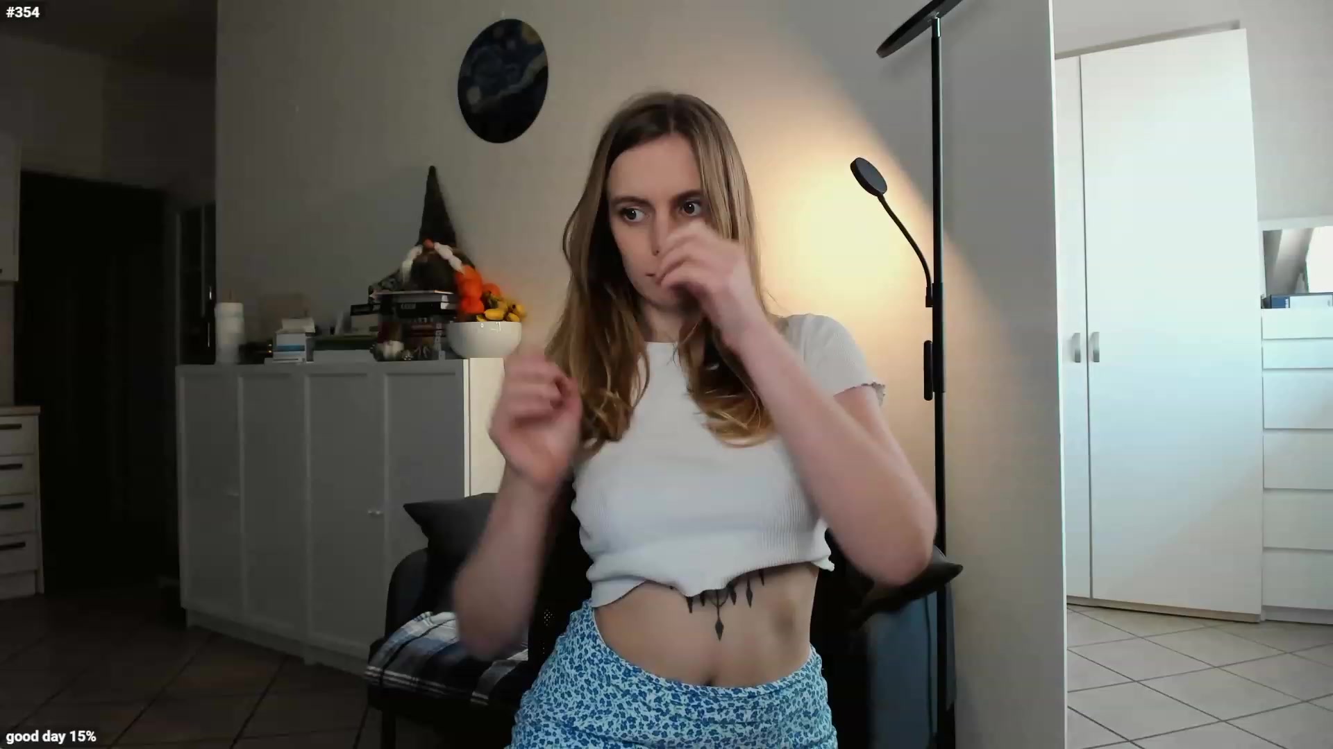 Gallery image thumbnail from Personage's myfreecams stream on, 04/08/2023, 17:20 image 5 of 20