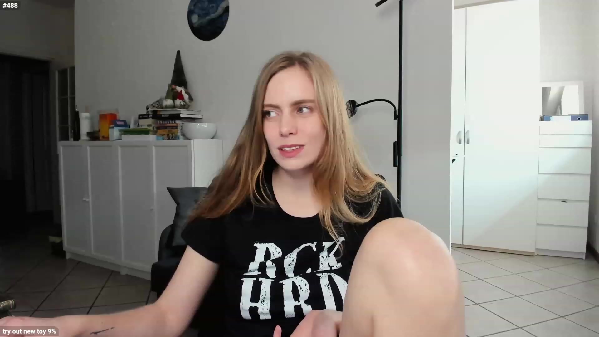 Gallery image thumbnail from Personage's myfreecams stream on, 04/13/2023, 14:24 image 4 of 20