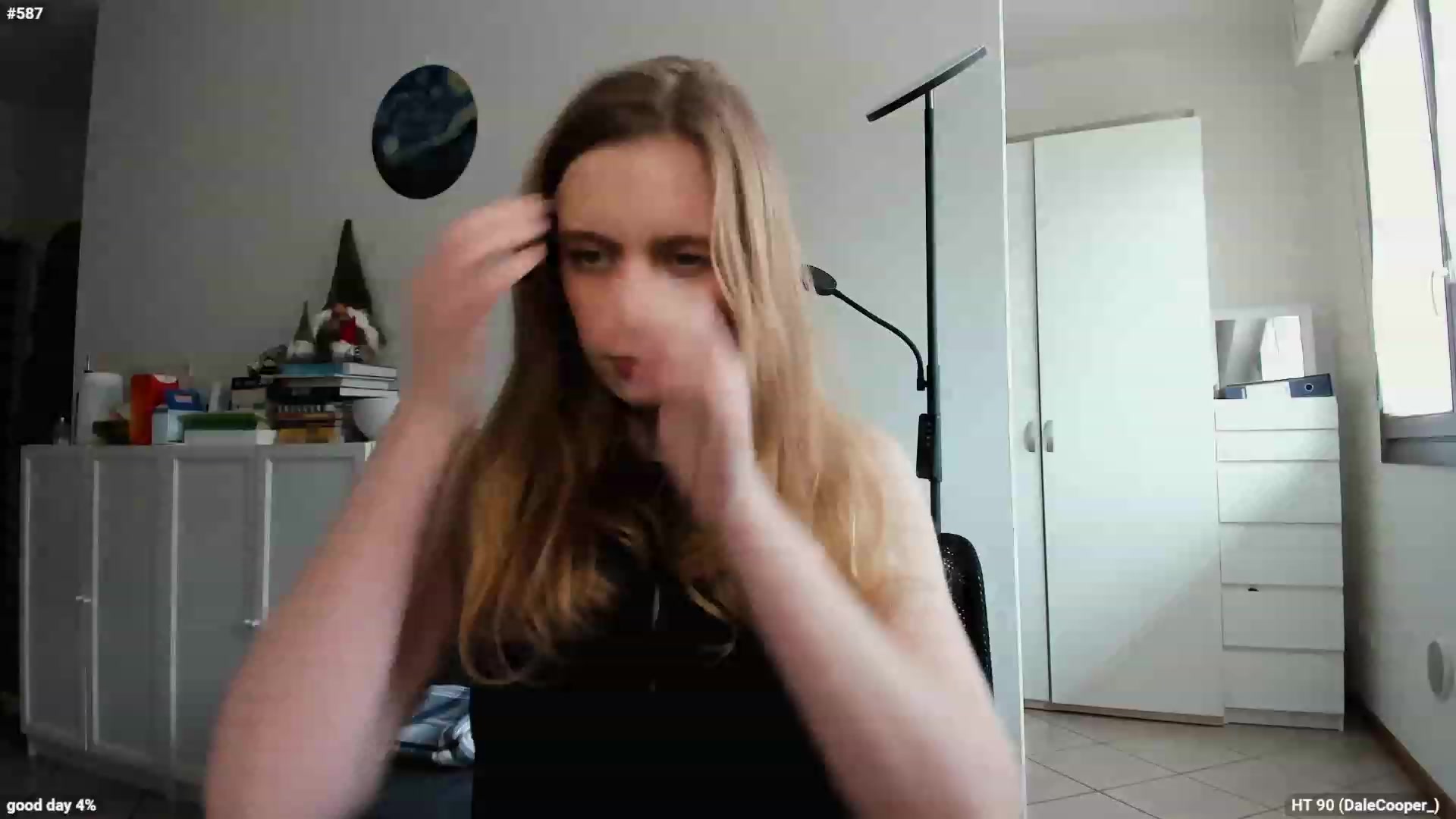 Gallery image thumbnail from Personage's myfreecams stream on, 04/18/2023, 14:03 image 4 of 20