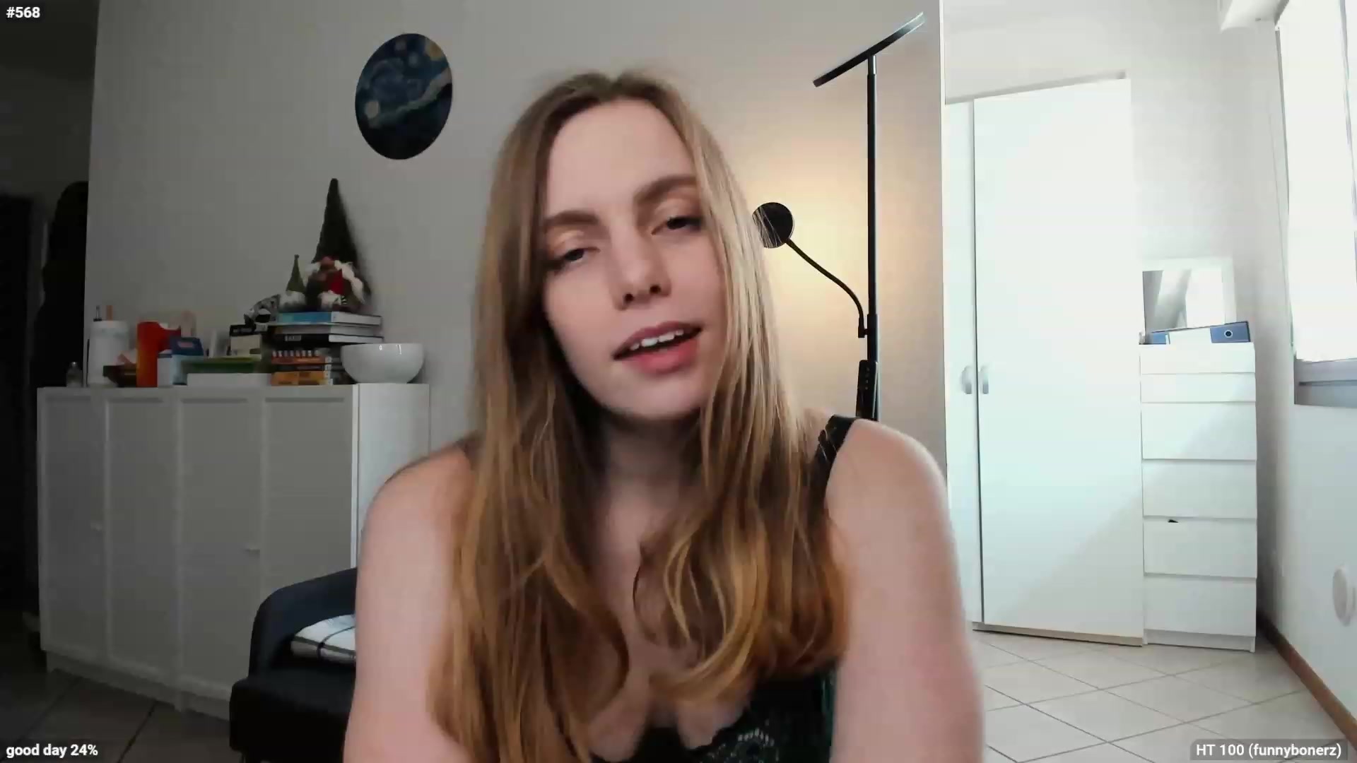 Gallery image thumbnail from Personage's myfreecams stream on, 04/18/2023, 14:03 image 18 of 20