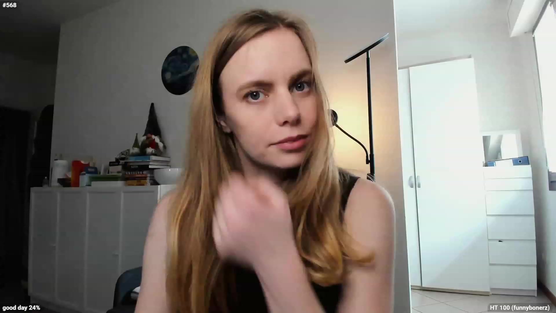 Gallery image thumbnail from Personage's myfreecams stream on, 04/18/2023, 14:03 image 16 of 20