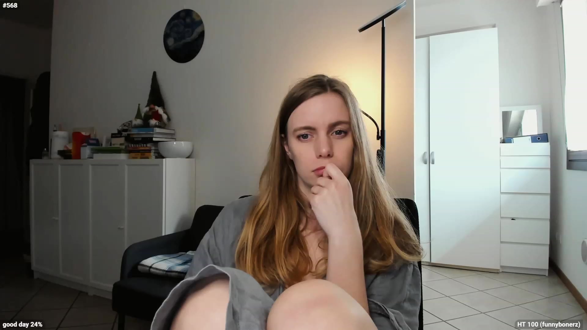 Gallery image thumbnail from Personage's myfreecams stream on, 04/18/2023, 15:21 image 8 of 20