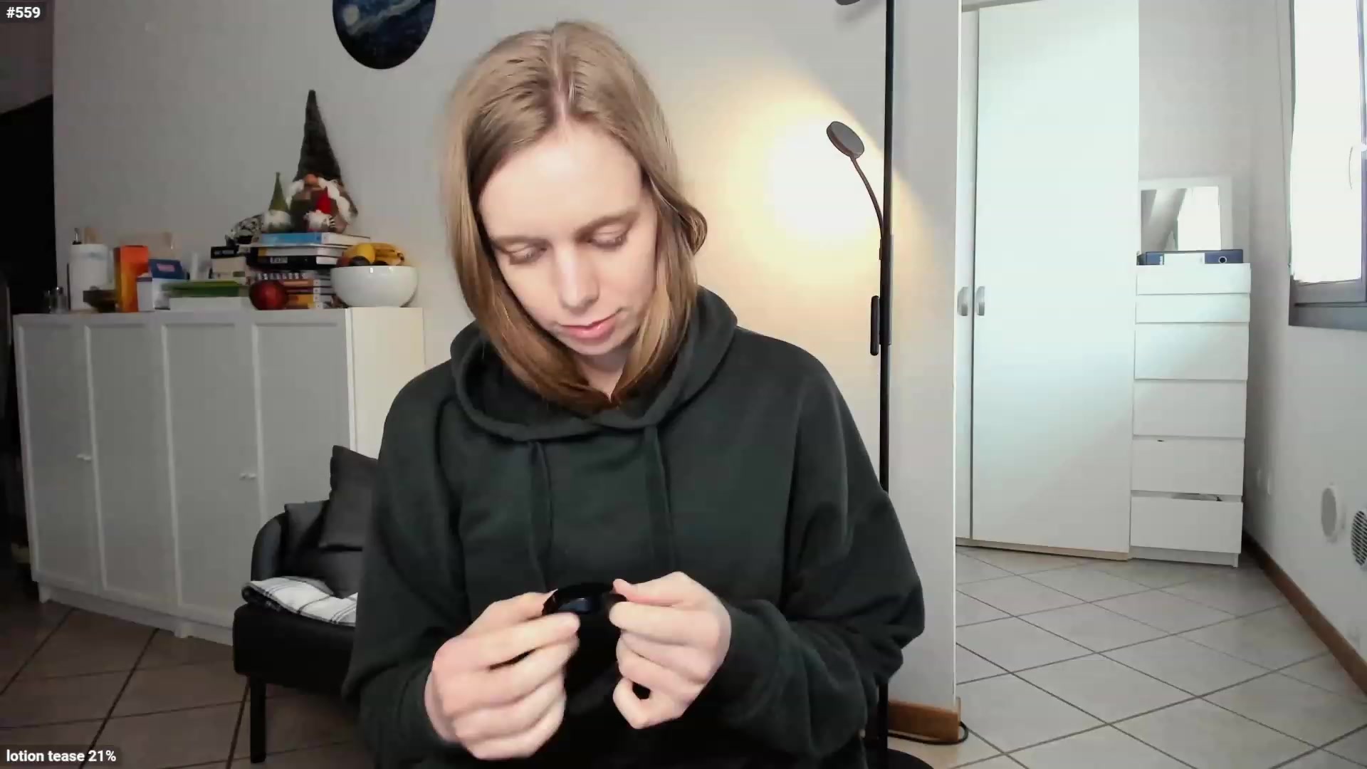Gallery image thumbnail from Personage's myfreecams stream on, 04/19/2023, 16:33 image 20 of 20