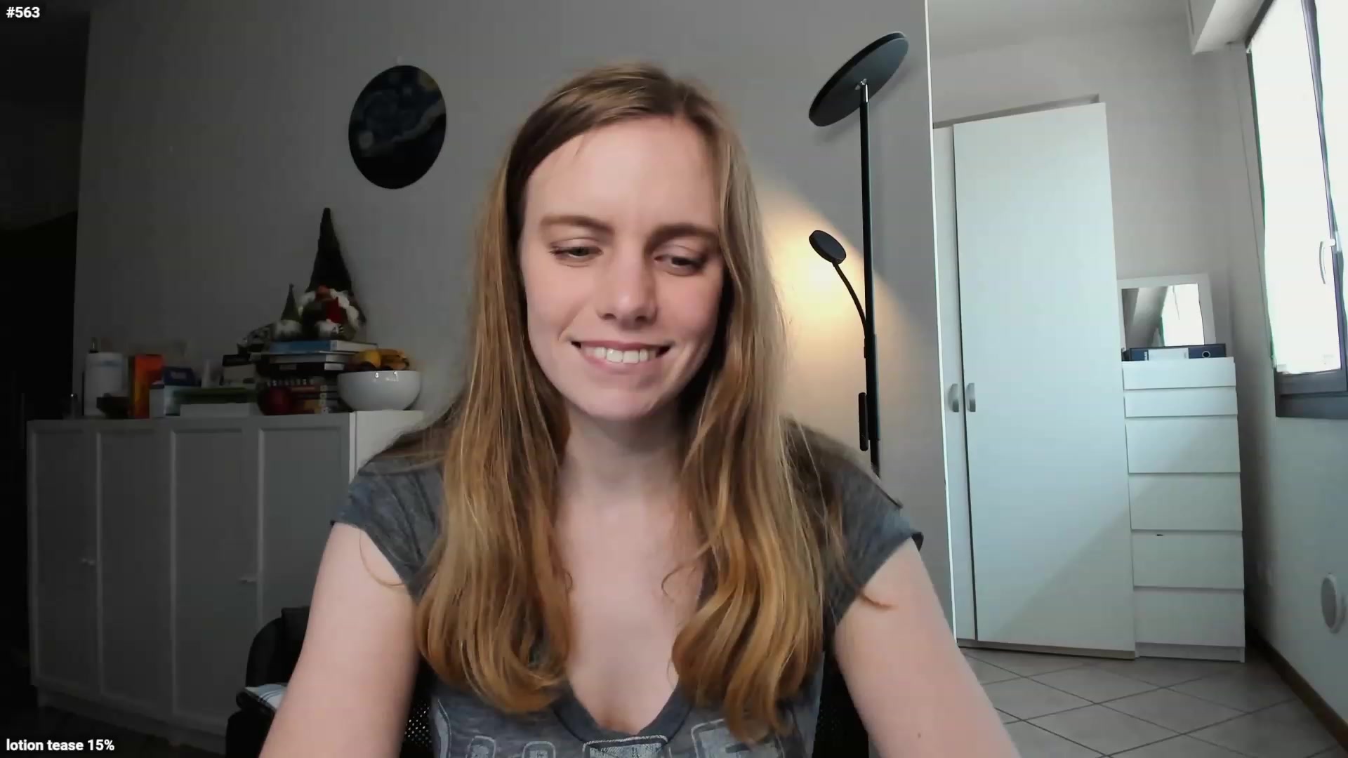 Gallery image thumbnail from Personage's myfreecams stream on, 04/19/2023, 16:33 image 5 of 20