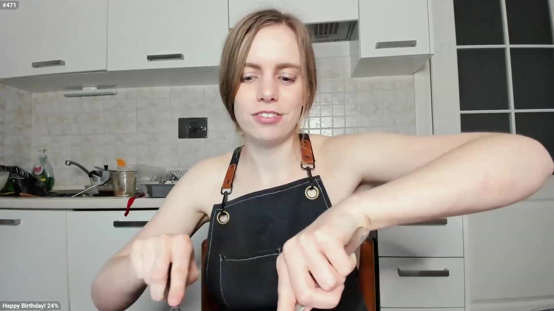 Gallery image thumbnail from Personage's myfreecams stream on, 04/20/2023, 15:45 image 14 of 20