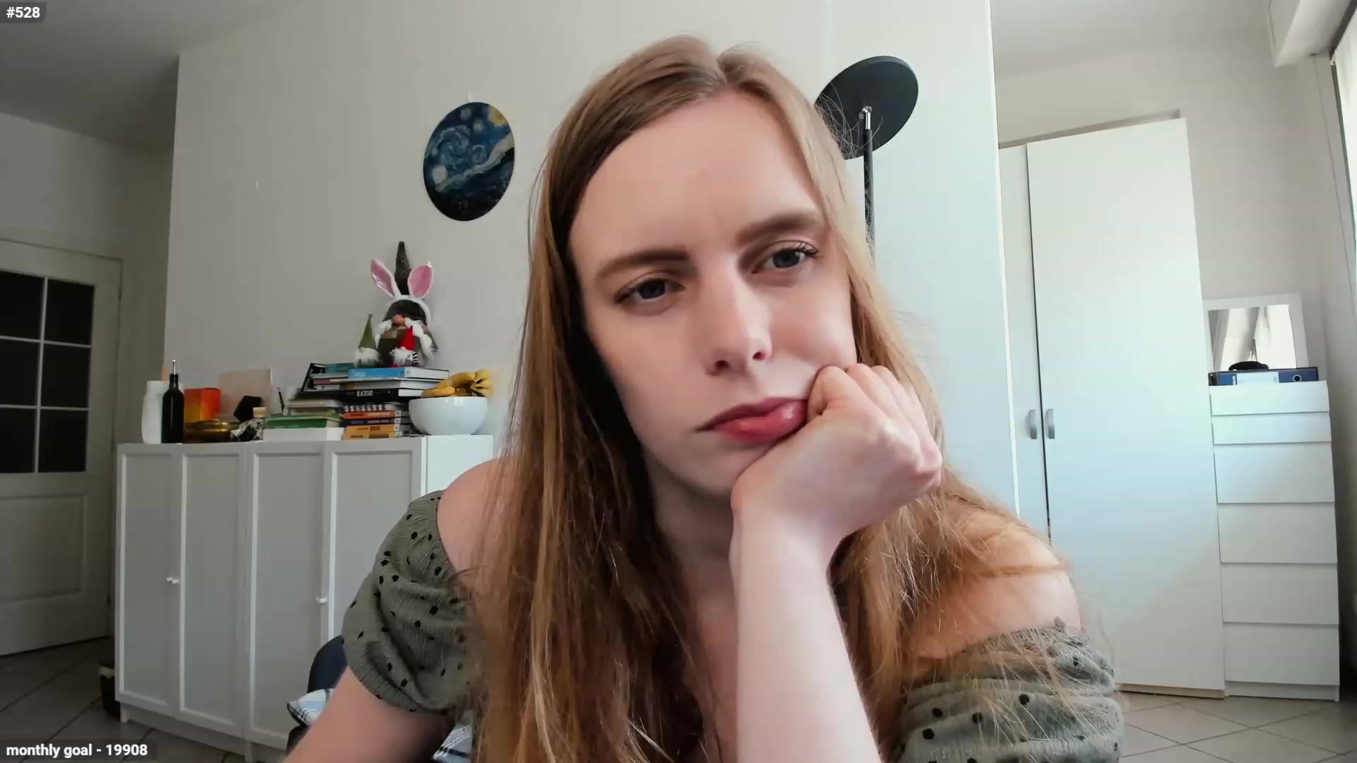 Gallery image thumbnail from Personage's myfreecams stream on, 04/26/2023, 12:31 image 17 of 20