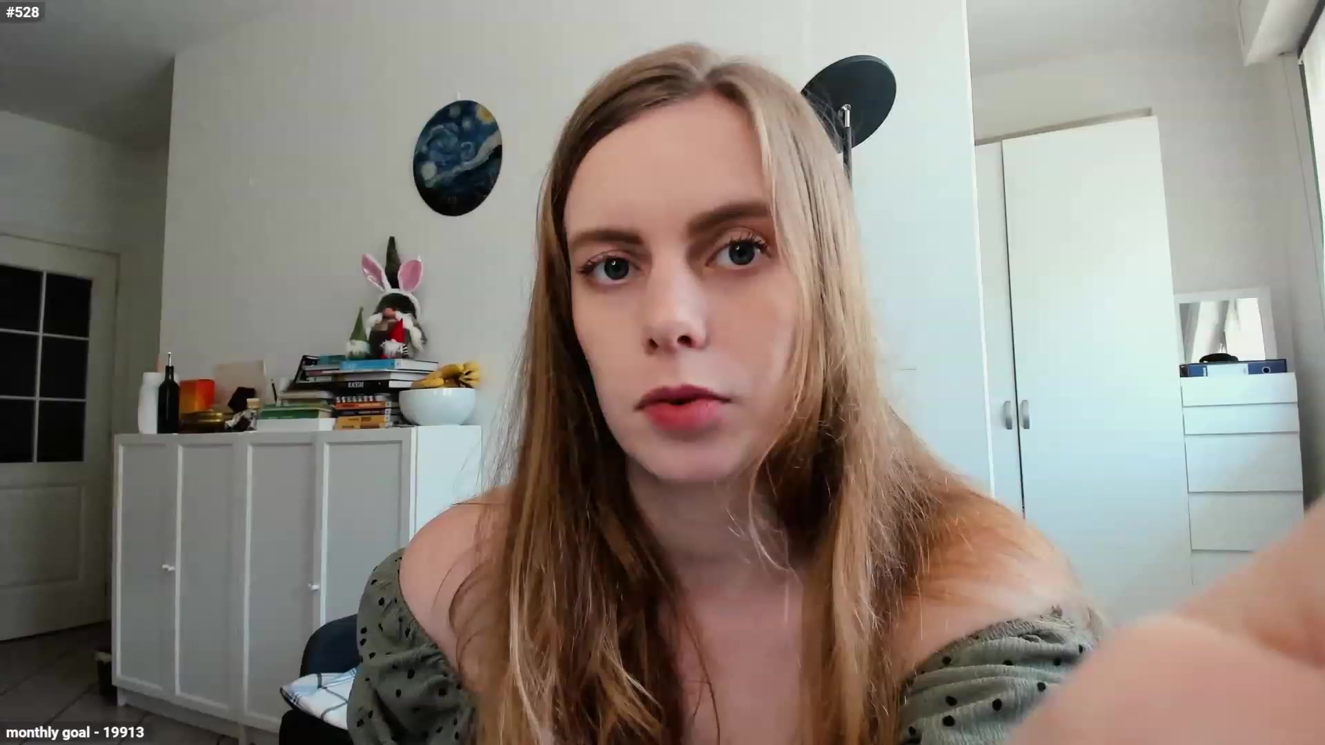 Gallery image thumbnail from Personage's myfreecams stream on, 04/26/2023, 12:31 image 14 of 20
