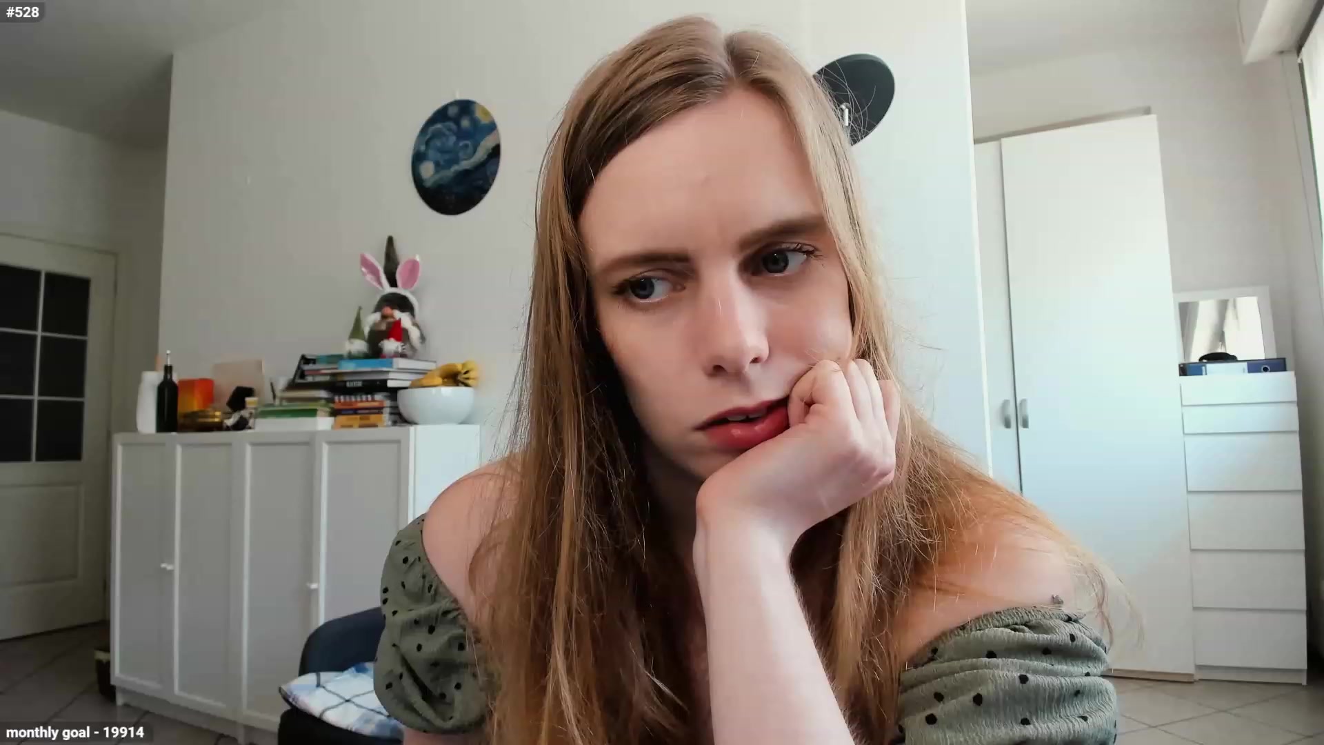 Gallery image thumbnail from Personage's myfreecams stream on, 04/26/2023, 12:31 image 12 of 20