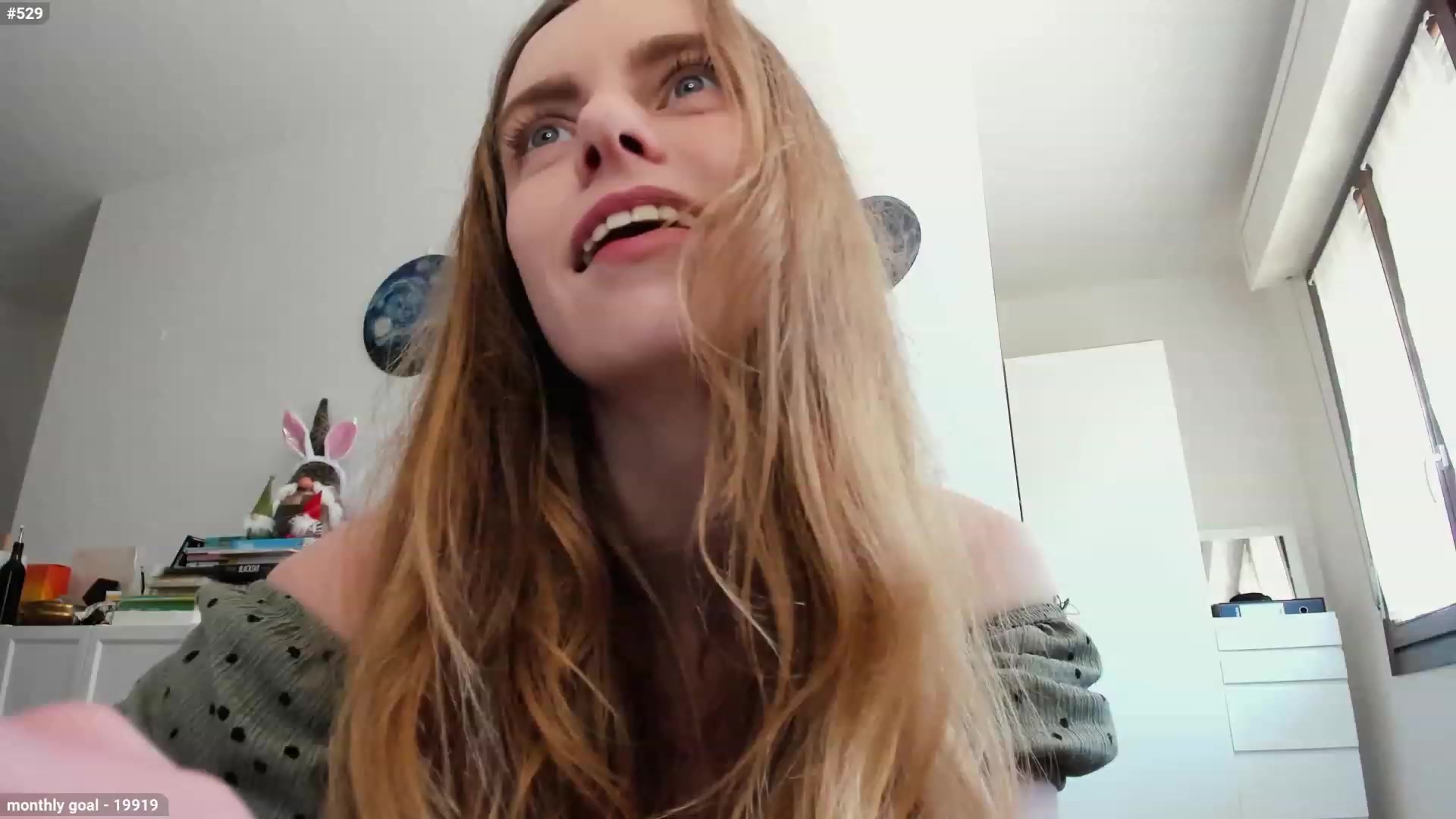 Gallery image thumbnail from Personage's myfreecams stream on, 04/26/2023, 12:31 image 8 of 20