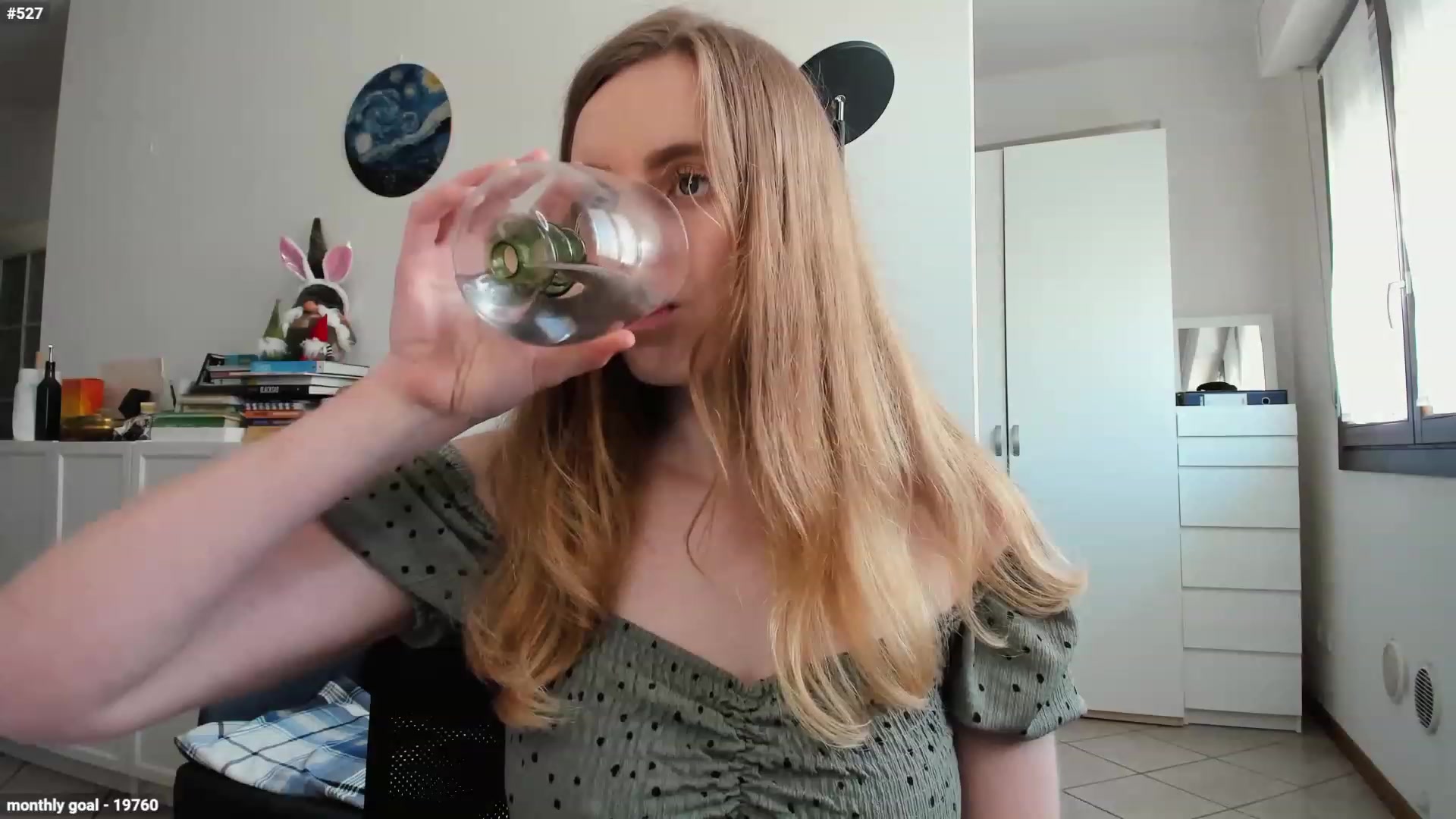 Gallery image thumbnail from Personage's myfreecams stream on, 04/26/2023, 14:51 image 14 of 20