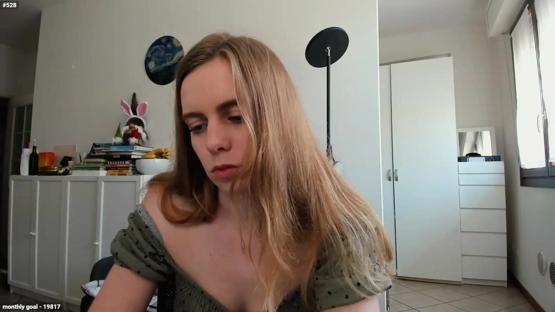 Gallery image thumbnail from Personage's myfreecams stream on, 04/26/2023, 14:51 image 9 of 20