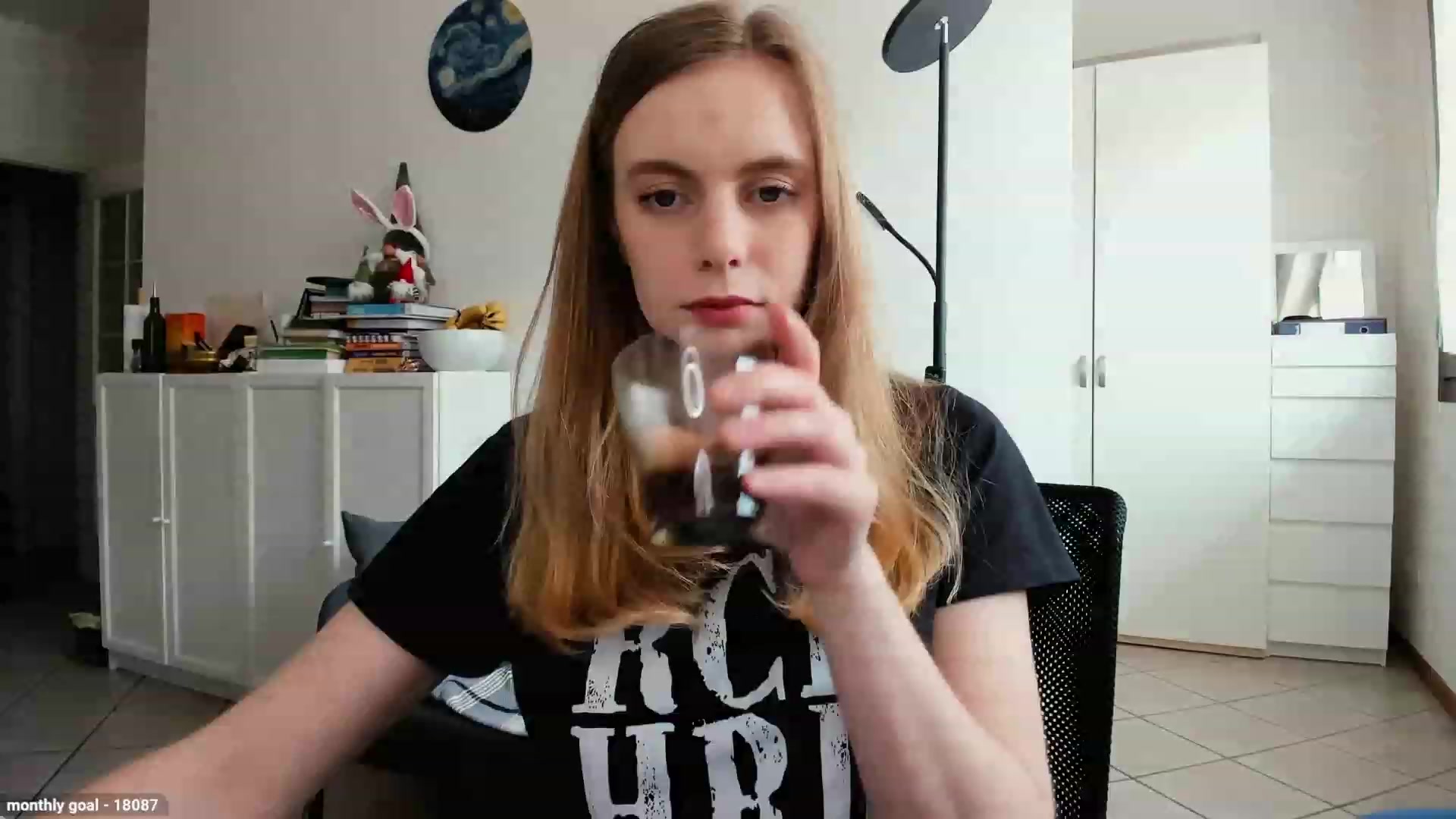 Gallery image thumbnail from Personage's myfreecams stream on, 04/27/2023, 13:27 image 1 of 20