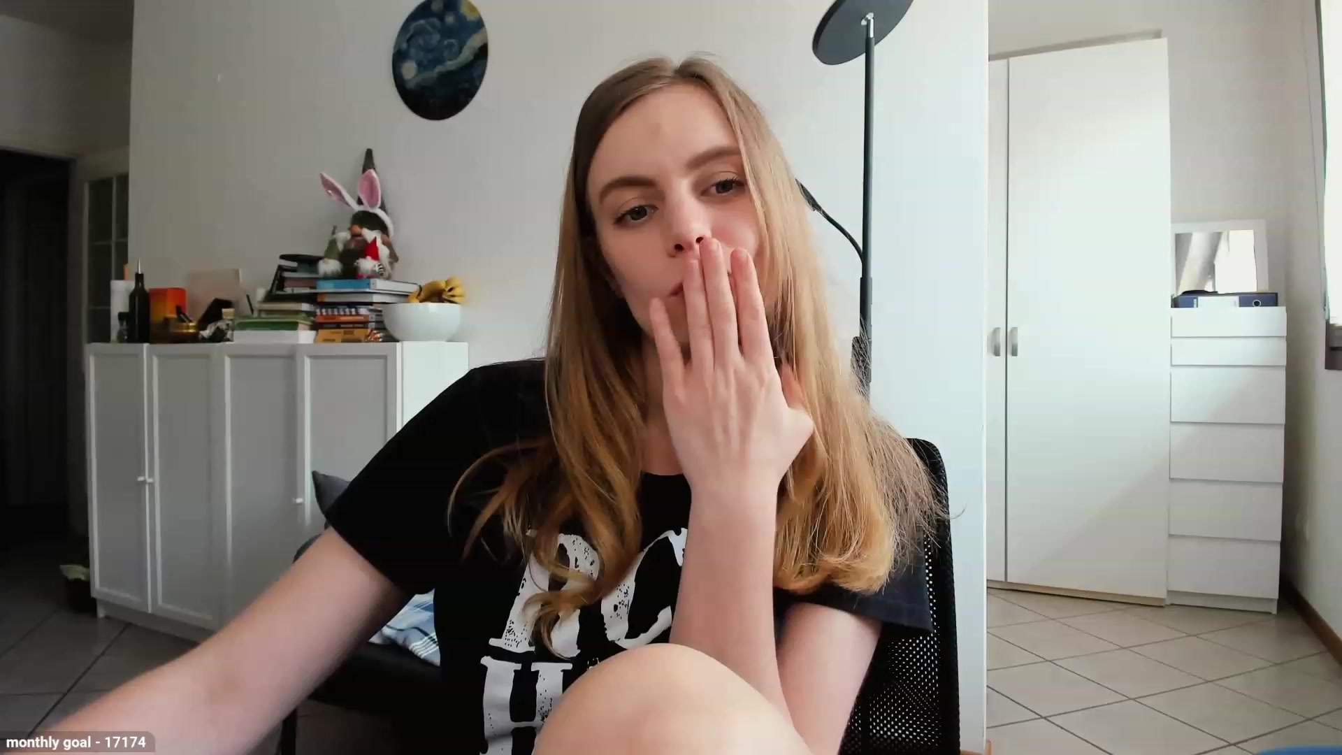 Gallery image thumbnail from Personage's myfreecams stream on, 04/27/2023, 13:27 image 7 of 20