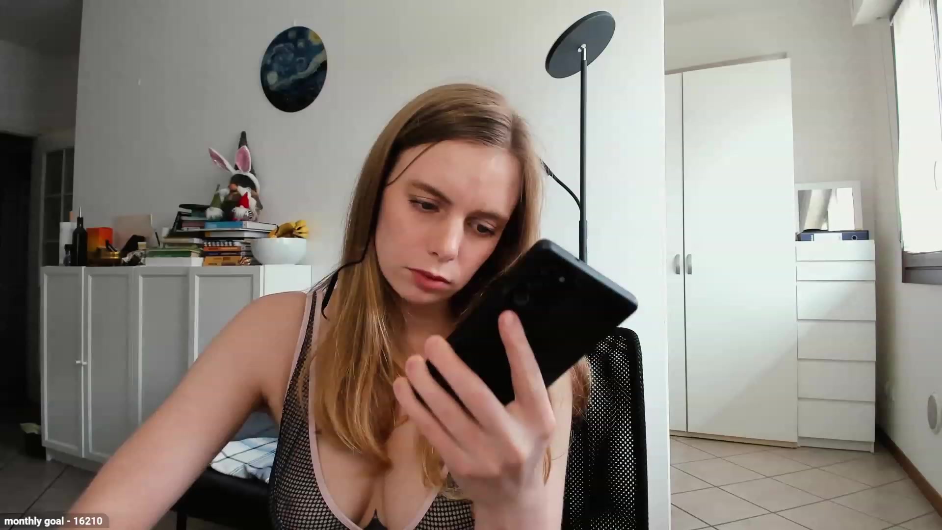 Gallery image thumbnail from Personage's myfreecams stream on, 04/27/2023, 13:27 image 16 of 20