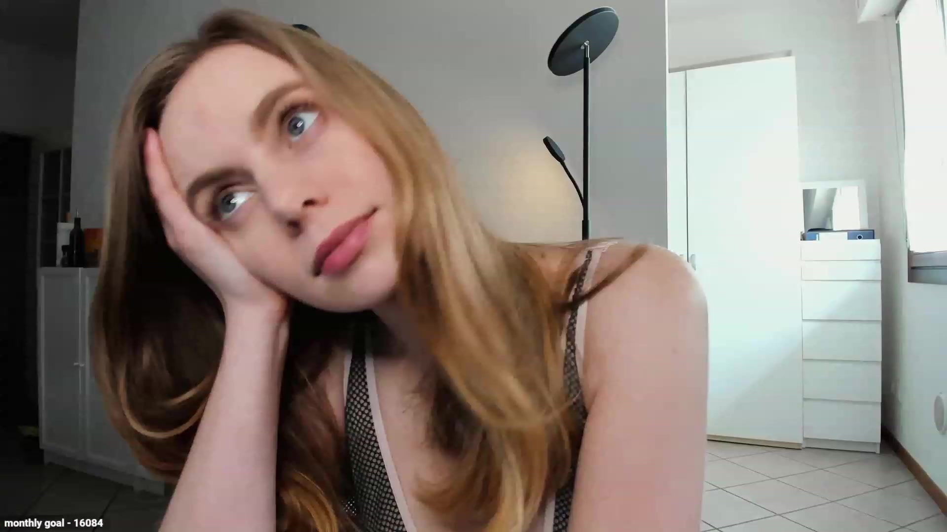 Gallery image thumbnail from Personage's myfreecams stream on, 04/27/2023, 15:23 image 4 of 20