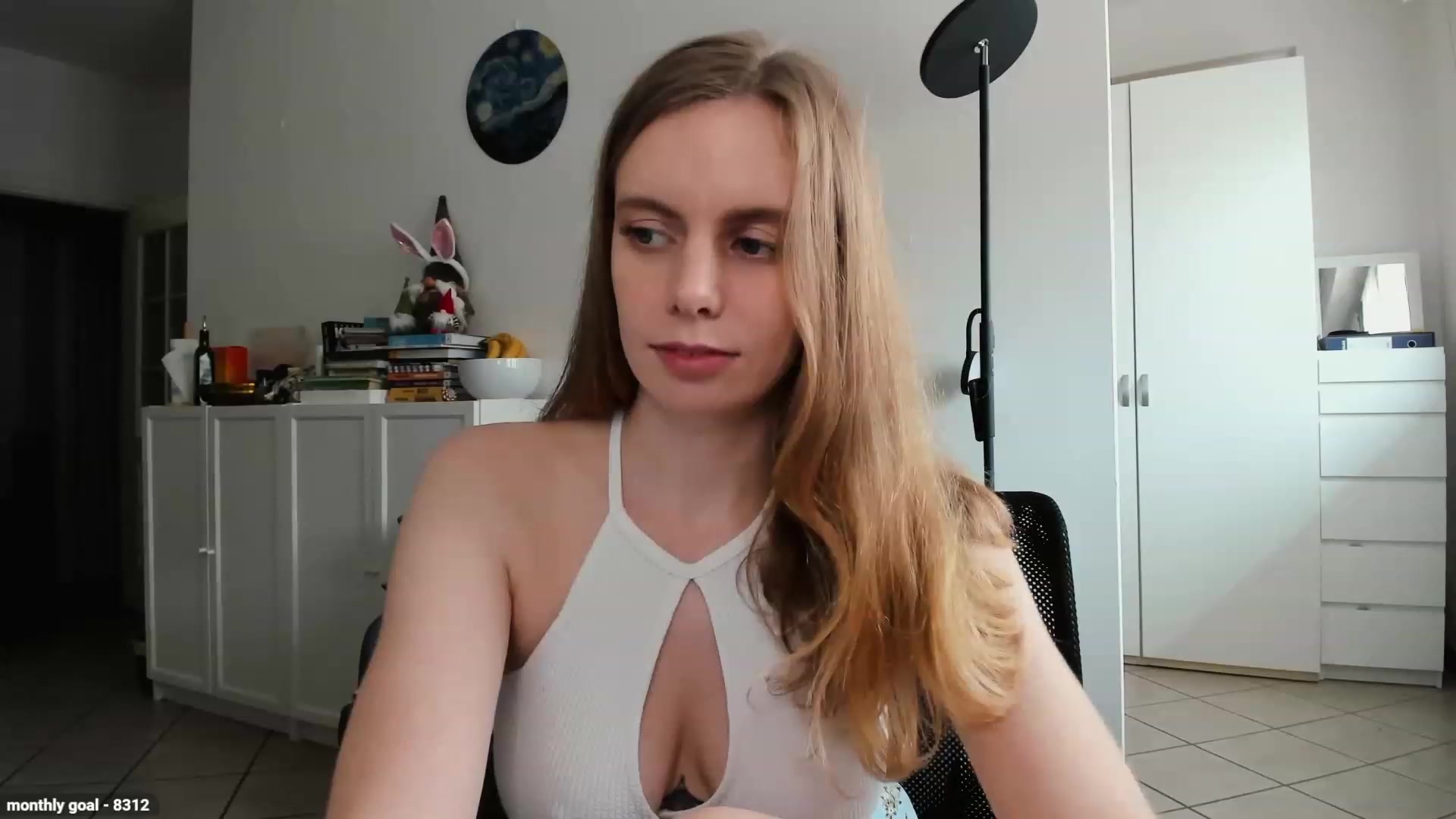 Gallery image thumbnail from Personage's myfreecams stream on, 04/28/2023, 14:21 image 9 of 20