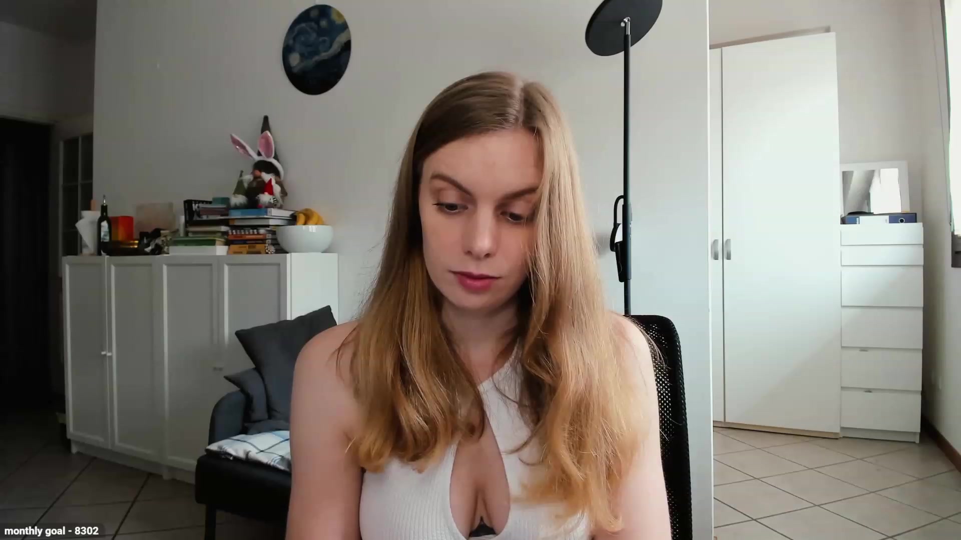 Gallery image thumbnail from Personage's myfreecams stream on, 04/28/2023, 14:21 image 13 of 20