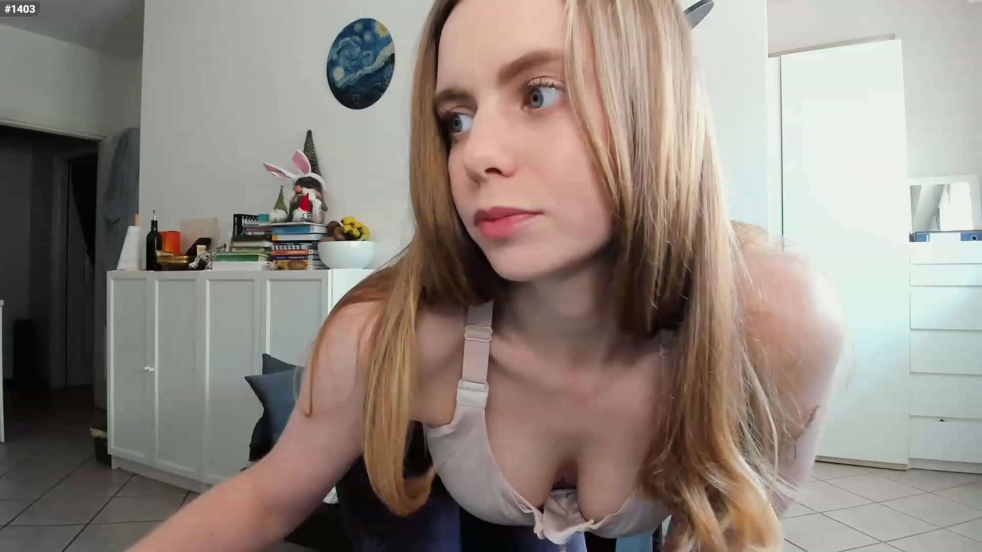 Gallery image thumbnail from Personage's myfreecams stream on, 05/03/2023, 14:06 image 13 of 20