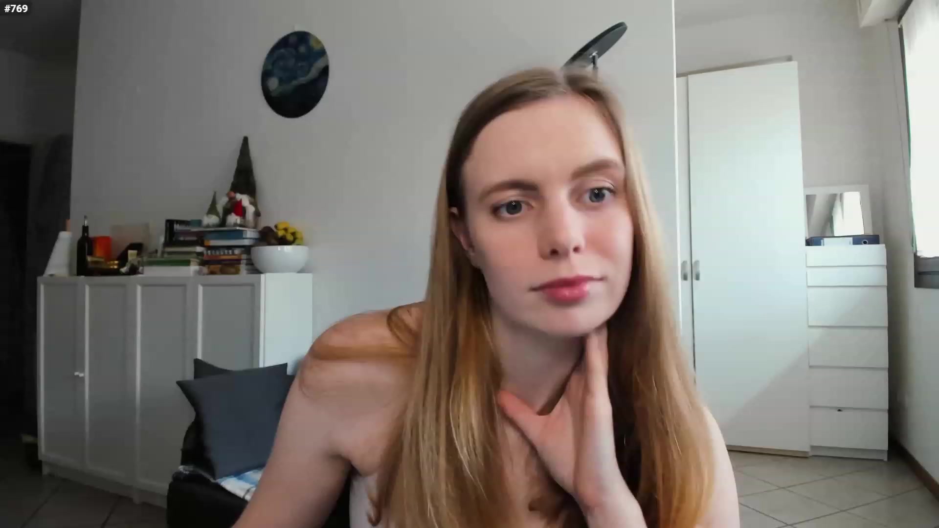 Gallery image thumbnail from Personage's myfreecams stream on, 05/03/2023, 15:14 image 8 of 20