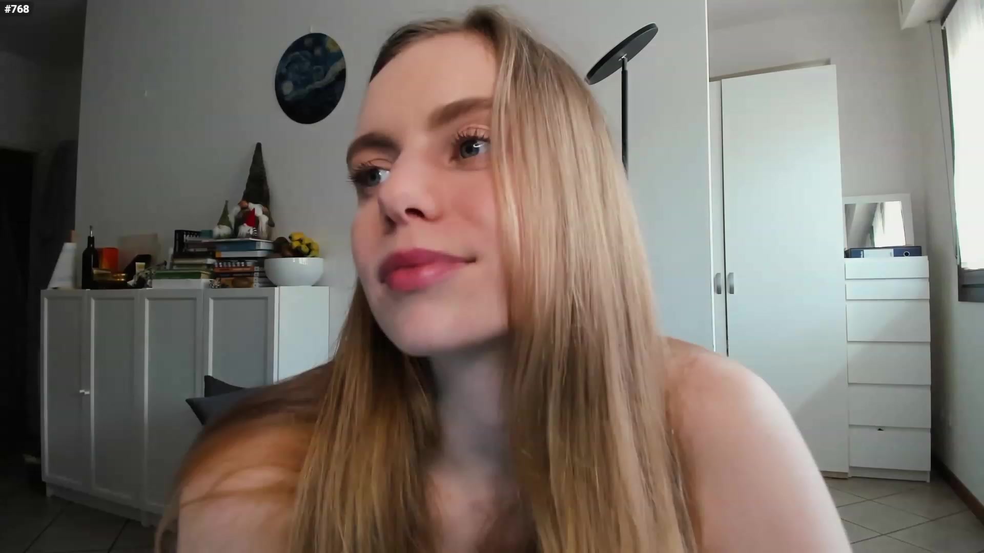 Gallery image thumbnail from Personage's myfreecams stream on, 05/03/2023, 15:14 image 7 of 20