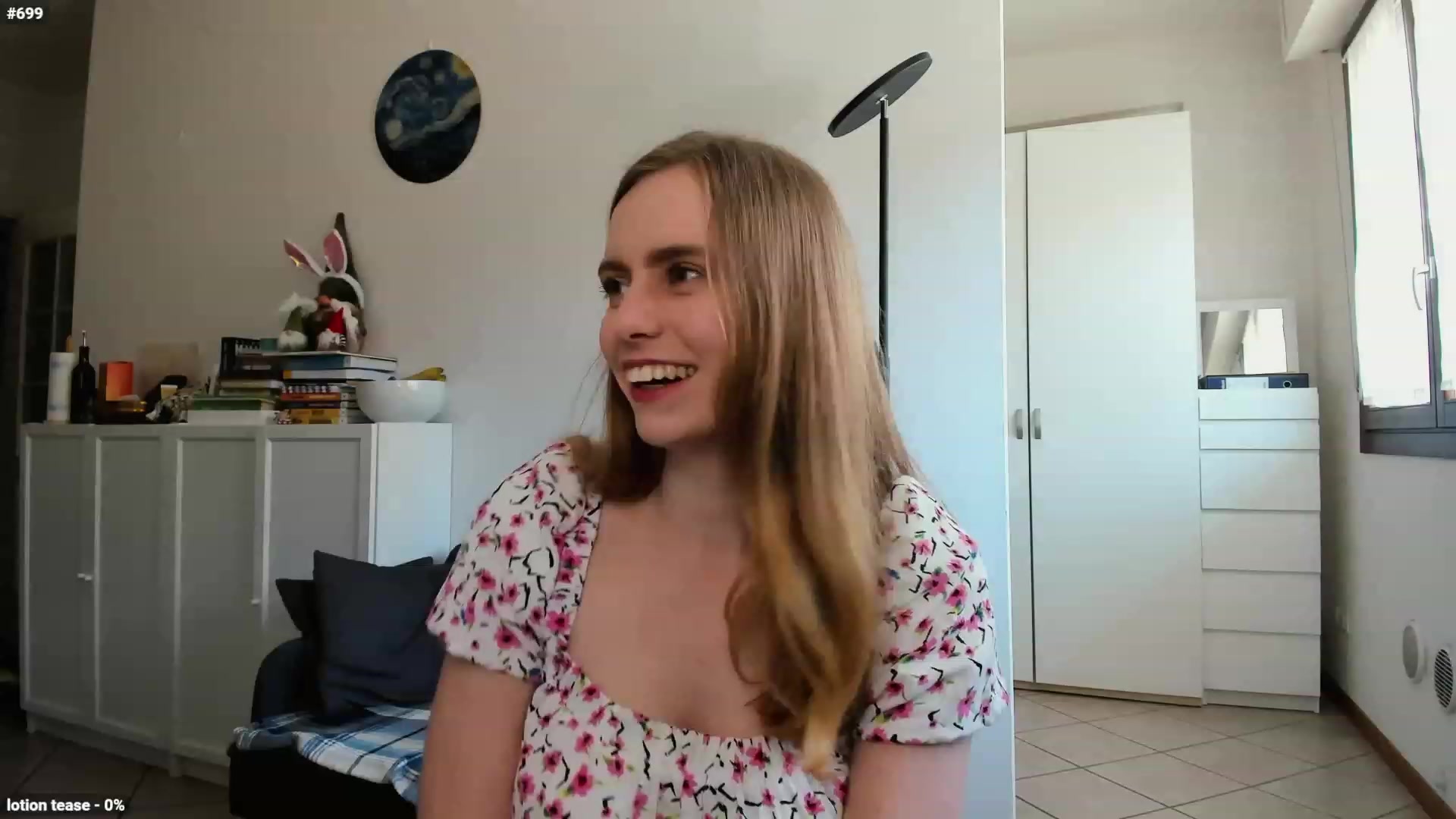 Gallery image thumbnail from Personage's myfreecams stream on, 05/06/2023, 13:06 image 3 of 20