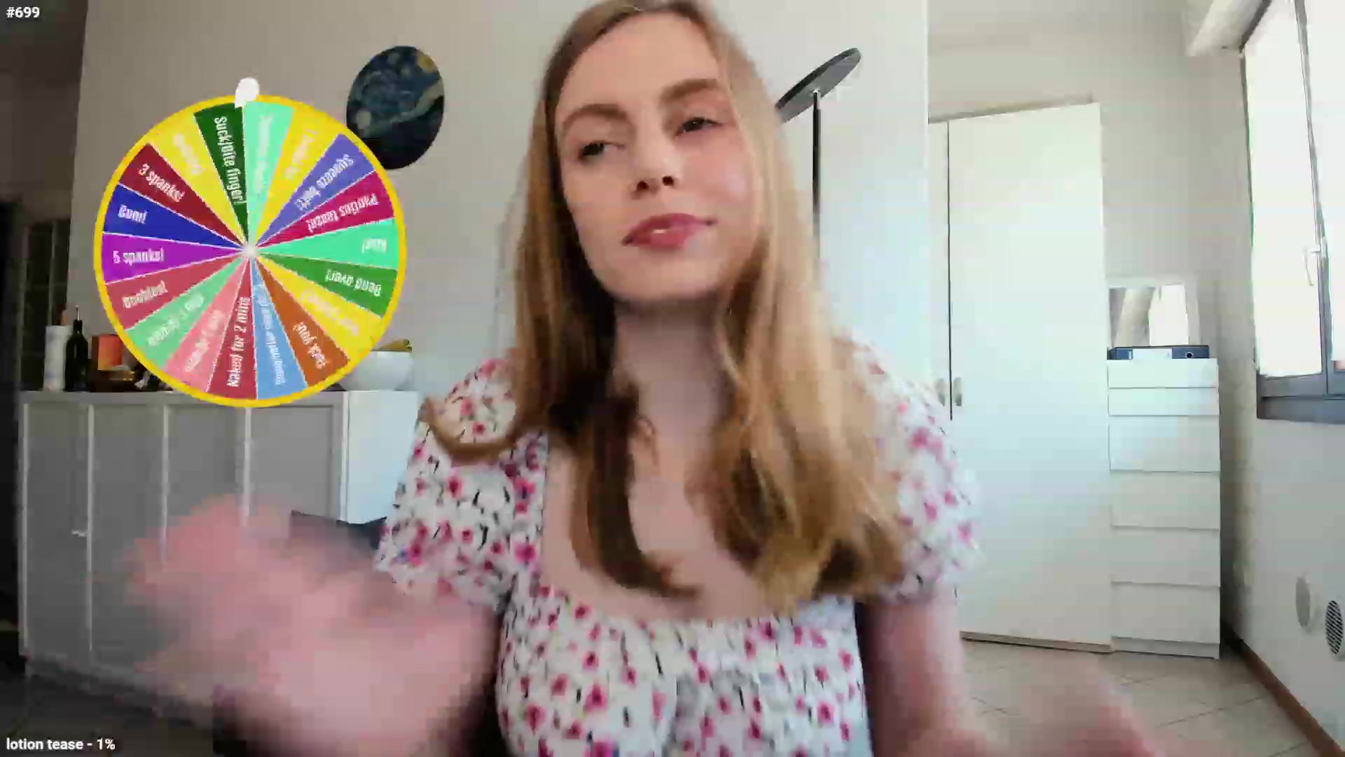 Gallery image thumbnail from Personage's myfreecams stream on, 05/06/2023, 13:06 image 11 of 20