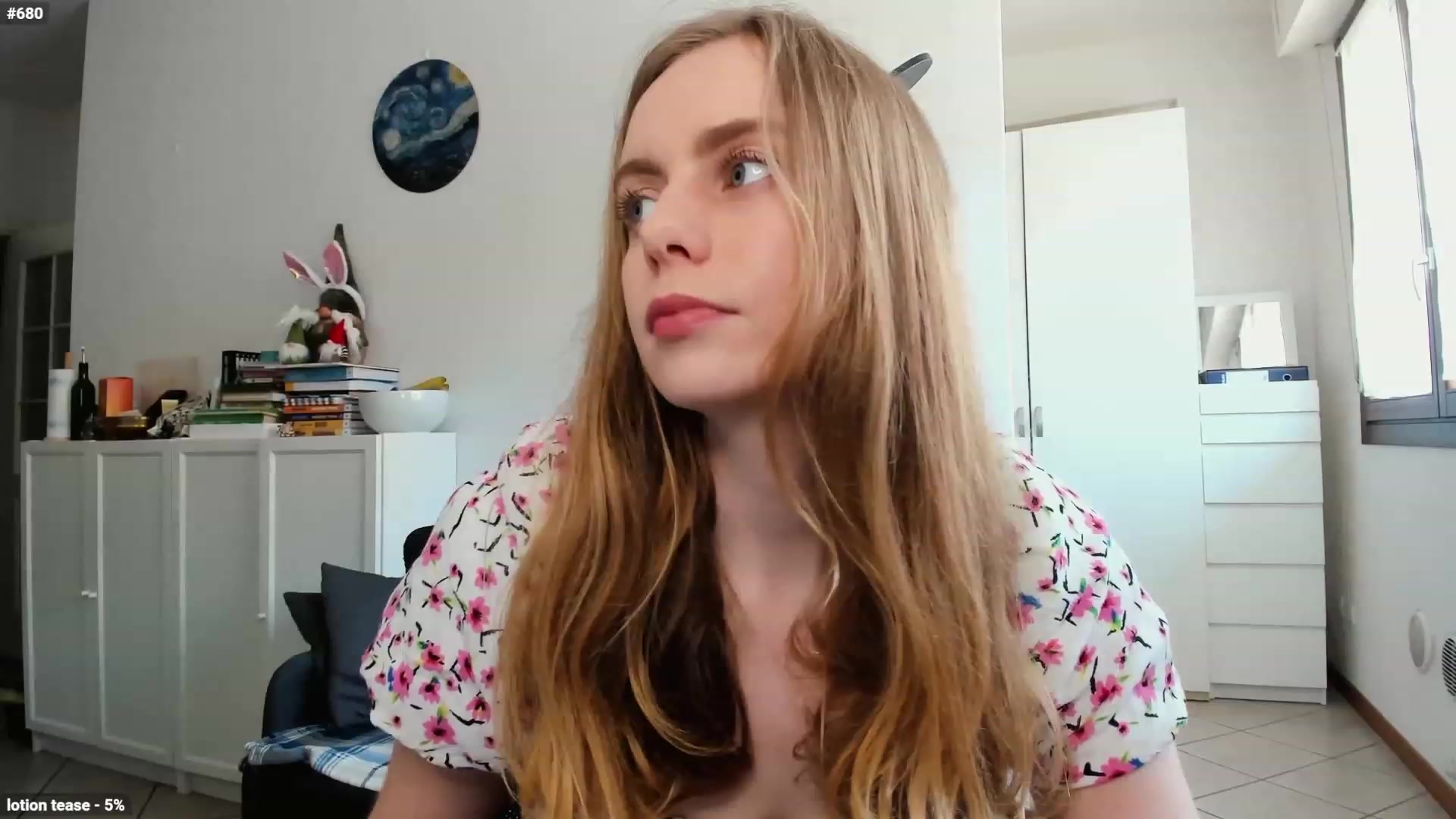 Gallery image thumbnail from Personage's myfreecams stream on, 05/06/2023, 13:06 image 19 of 20