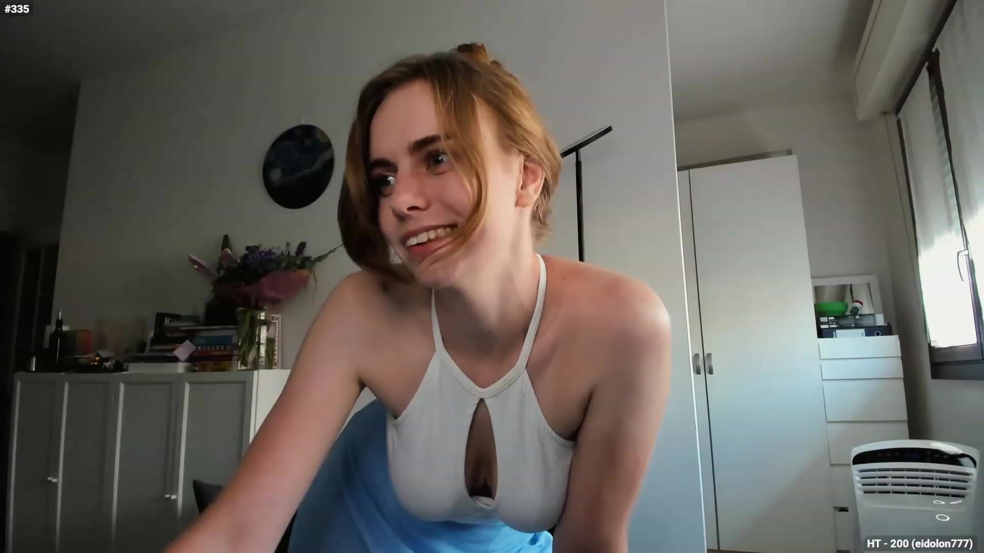Gallery image thumbnail from Personage's myfreecams stream on, 07/03/2023, 15:28 image 12 of 20