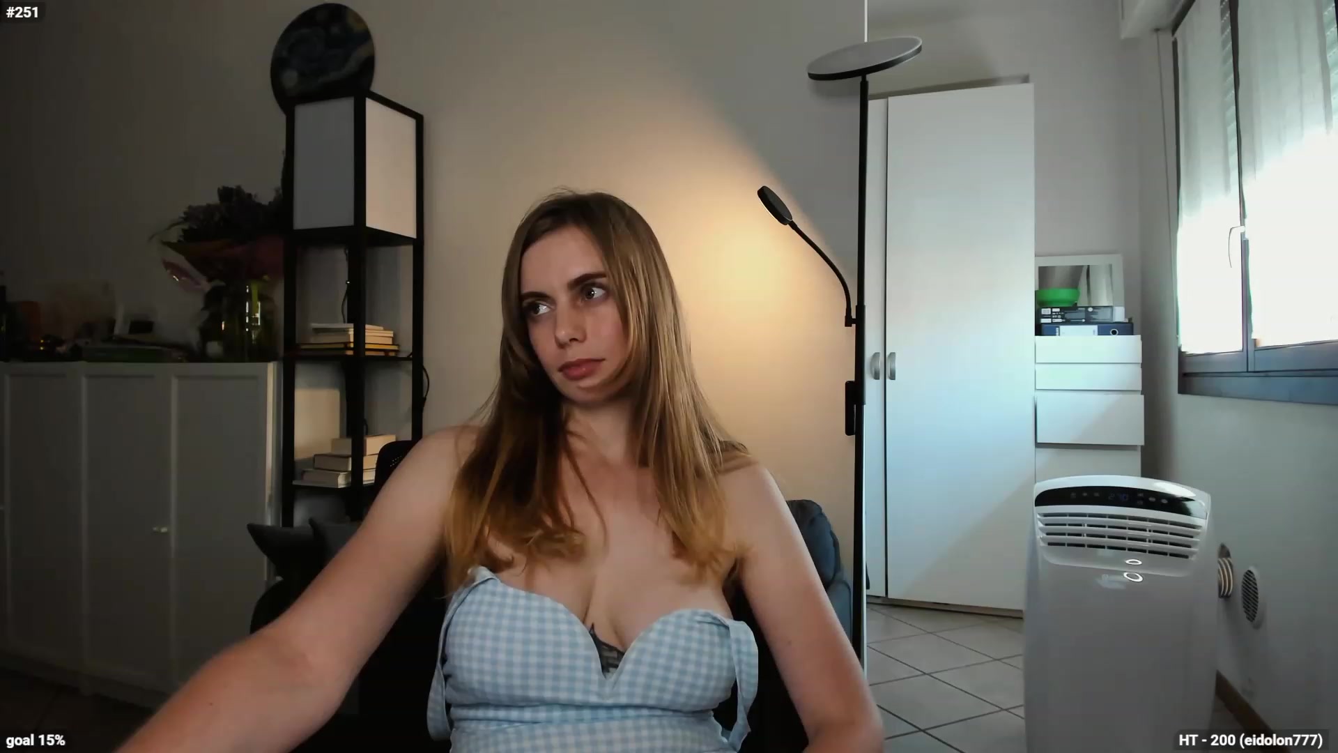 Gallery image thumbnail from Personage's myfreecams stream on, 07/05/2023, 15:14 image 15 of 20