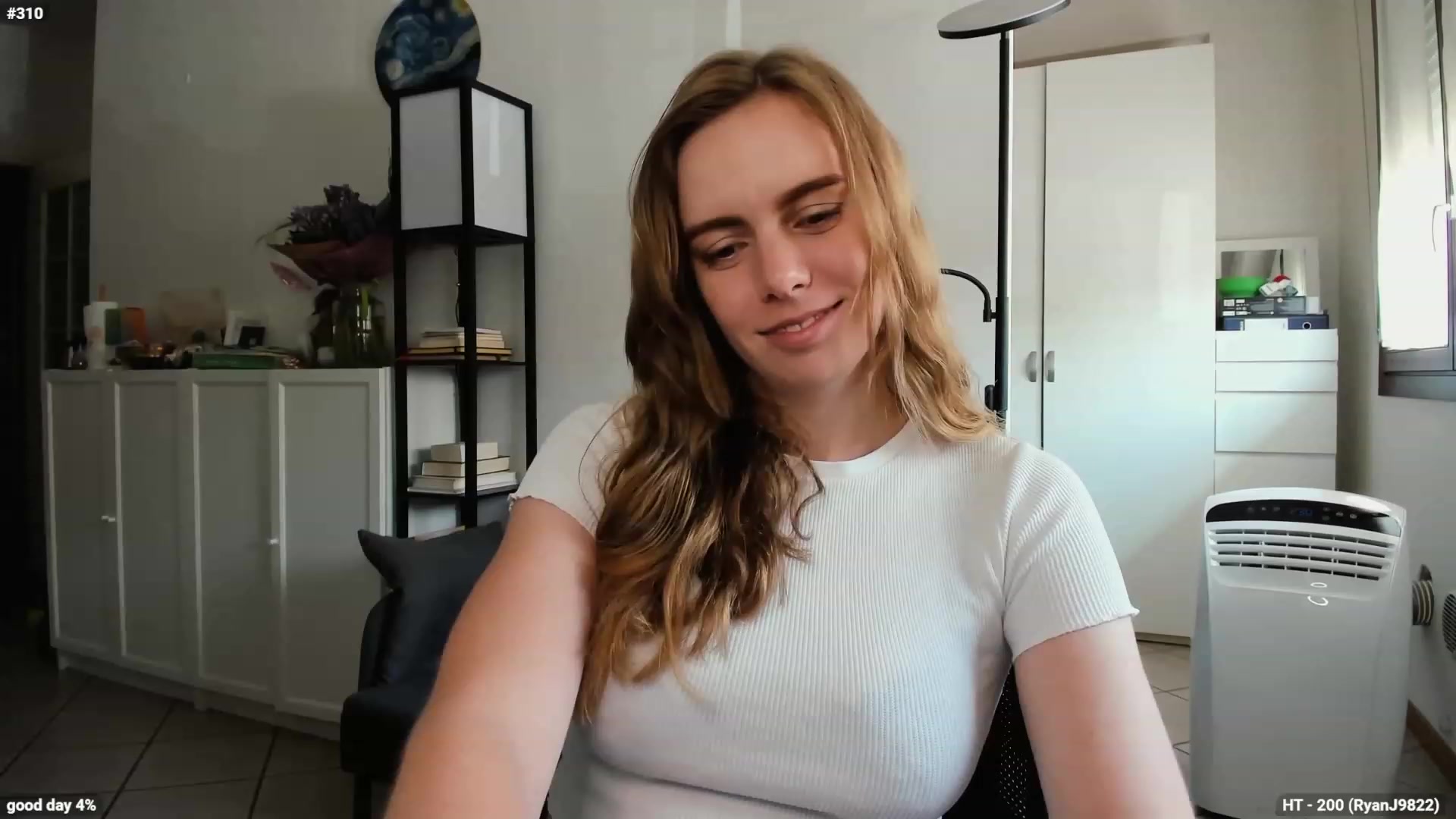 Gallery image thumbnail from Personage's myfreecams stream on, 07/06/2023, 13:00 image 3 of 20