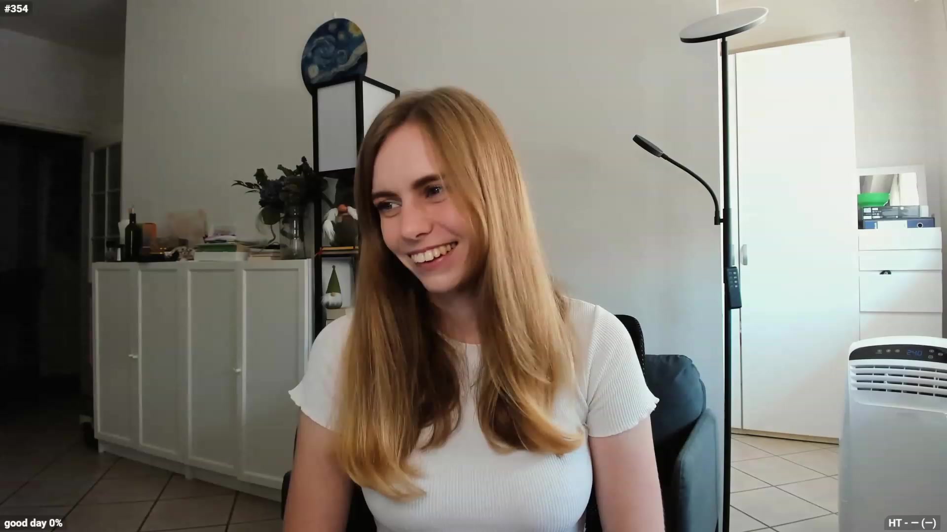 Gallery image thumbnail from Personage's myfreecams stream on, 07/10/2023, 12:52 image 5 of 20