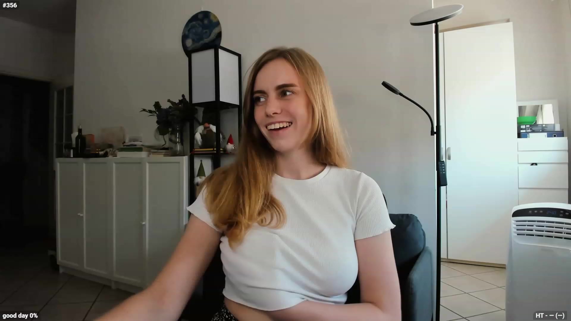 Gallery image thumbnail from Personage's myfreecams stream on, 07/10/2023, 12:52 image 9 of 20