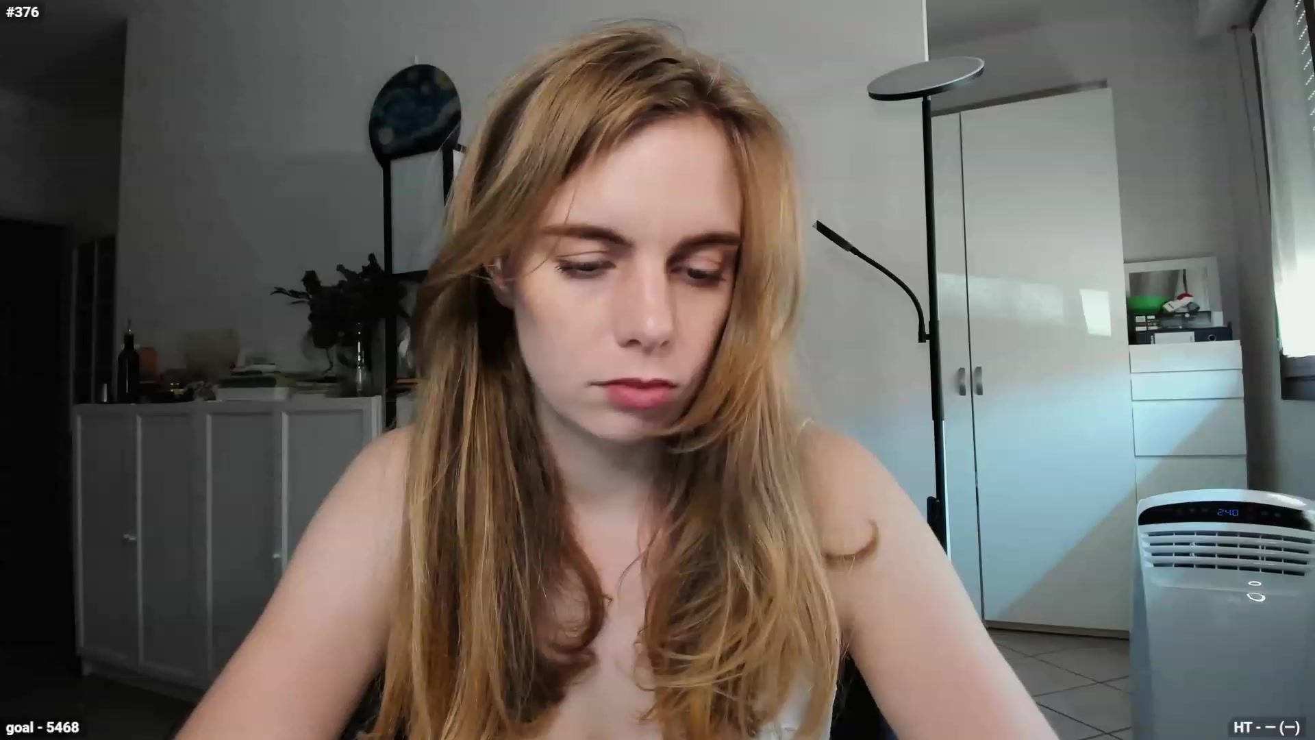 Gallery image thumbnail from Personage's myfreecams stream on, 07/11/2023, 12:10 image 9 of 20