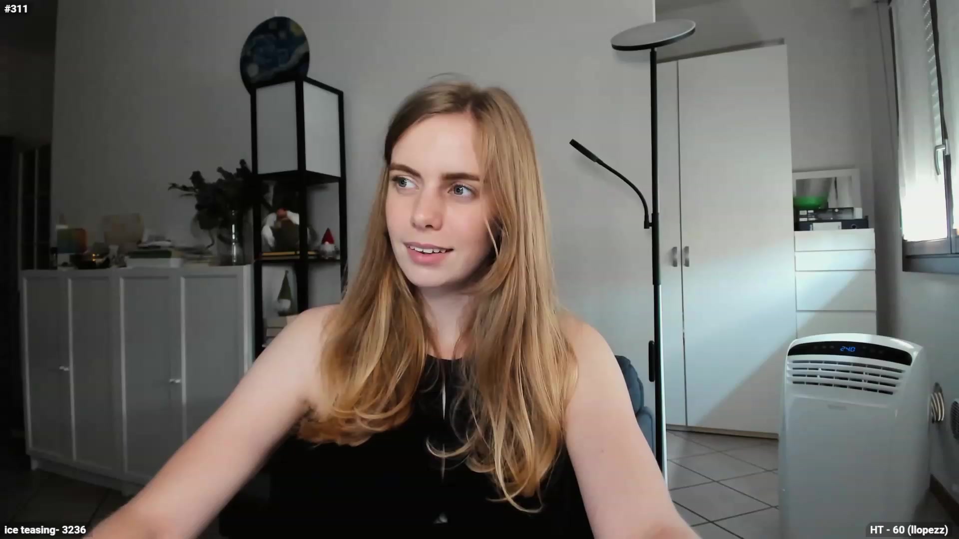Gallery image thumbnail from Personage's myfreecams stream on, 07/12/2023, 15:12 image 3 of 20
