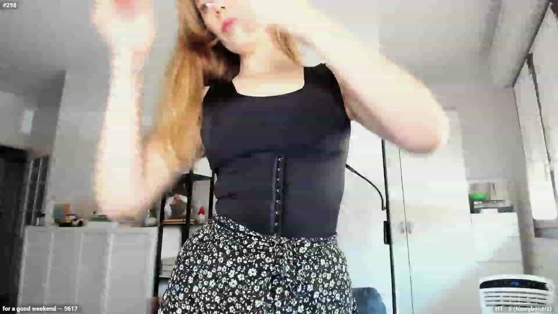 Gallery image thumbnail from Personage's myfreecams stream on, 07/14/2023, 11:53 image 9 of 20