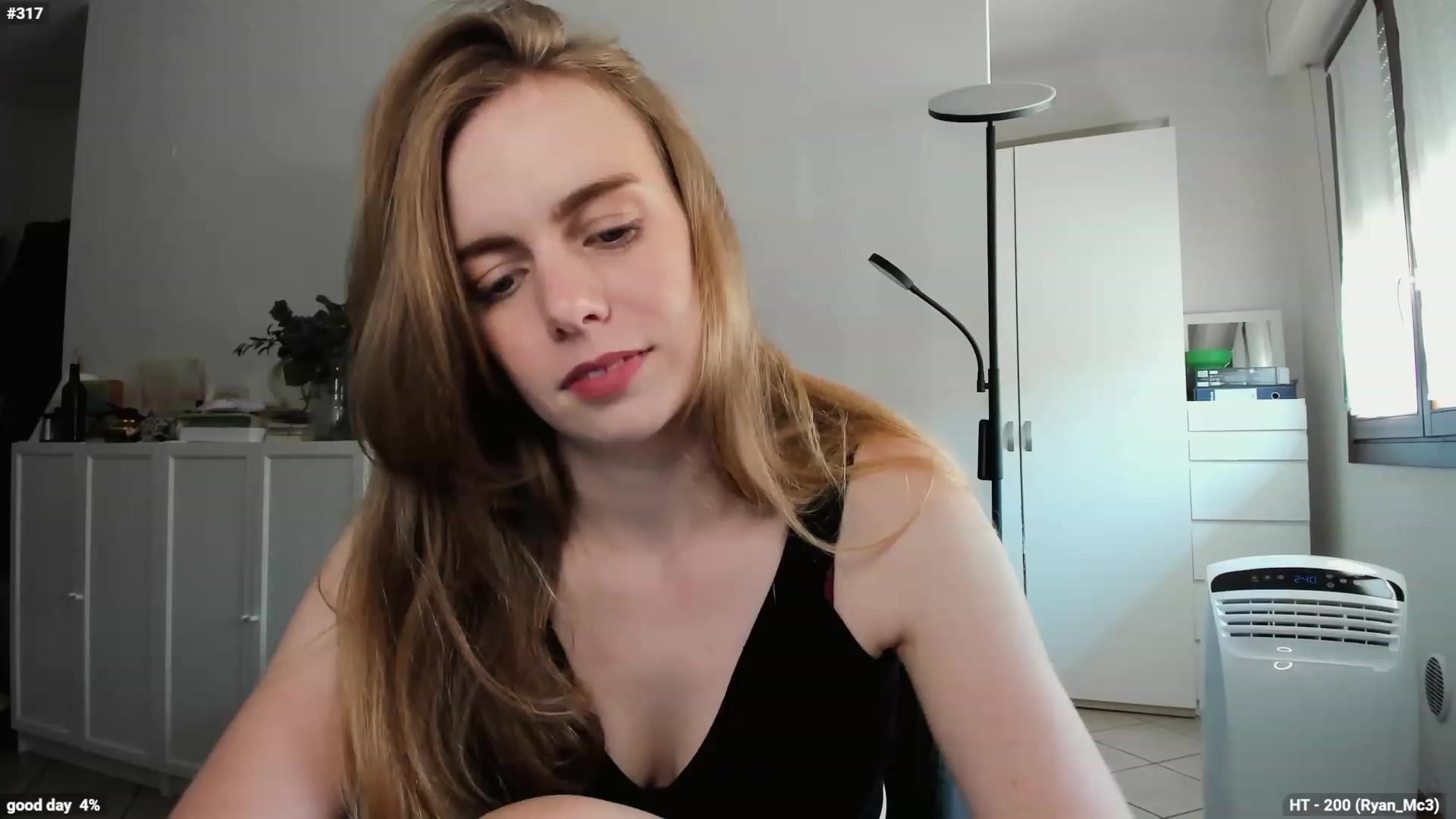 Gallery image thumbnail from Personage's myfreecams stream on, 07/17/2023, 12:38 image 18 of 20