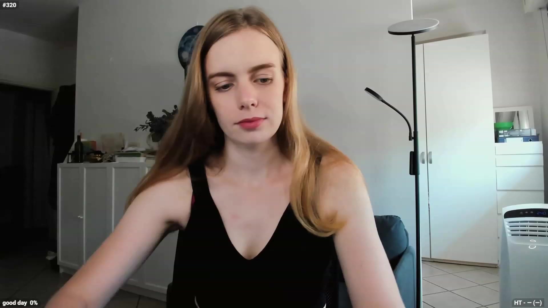 Gallery image thumbnail from Personage's myfreecams stream on, 07/17/2023, 12:38 image 1 of 20