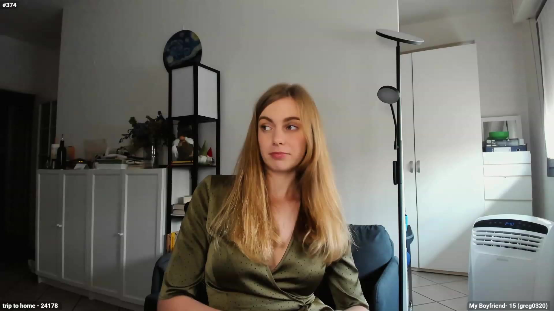 Gallery image thumbnail from Personage's myfreecams stream on, 07/25/2023, 12:35 image 10 of 20