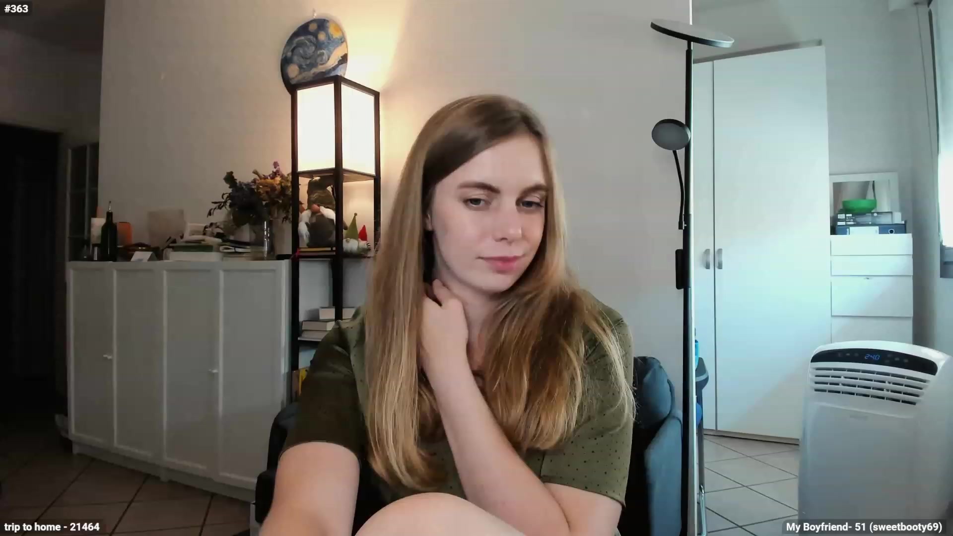 Gallery image thumbnail from Personage's myfreecams stream on, 07/25/2023, 13:49 image 8 of 20