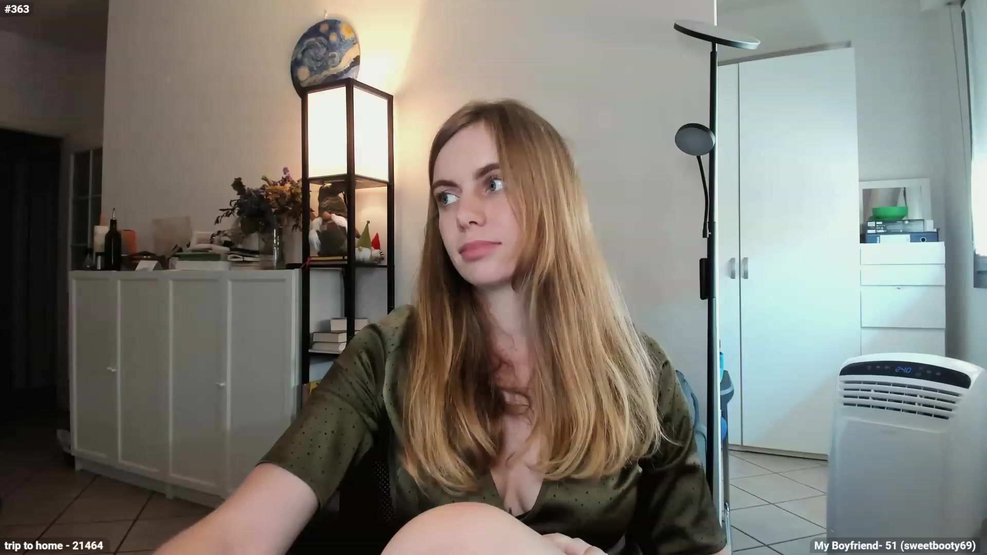 Gallery image thumbnail from Personage's myfreecams stream on, 07/25/2023, 13:49 image 5 of 20