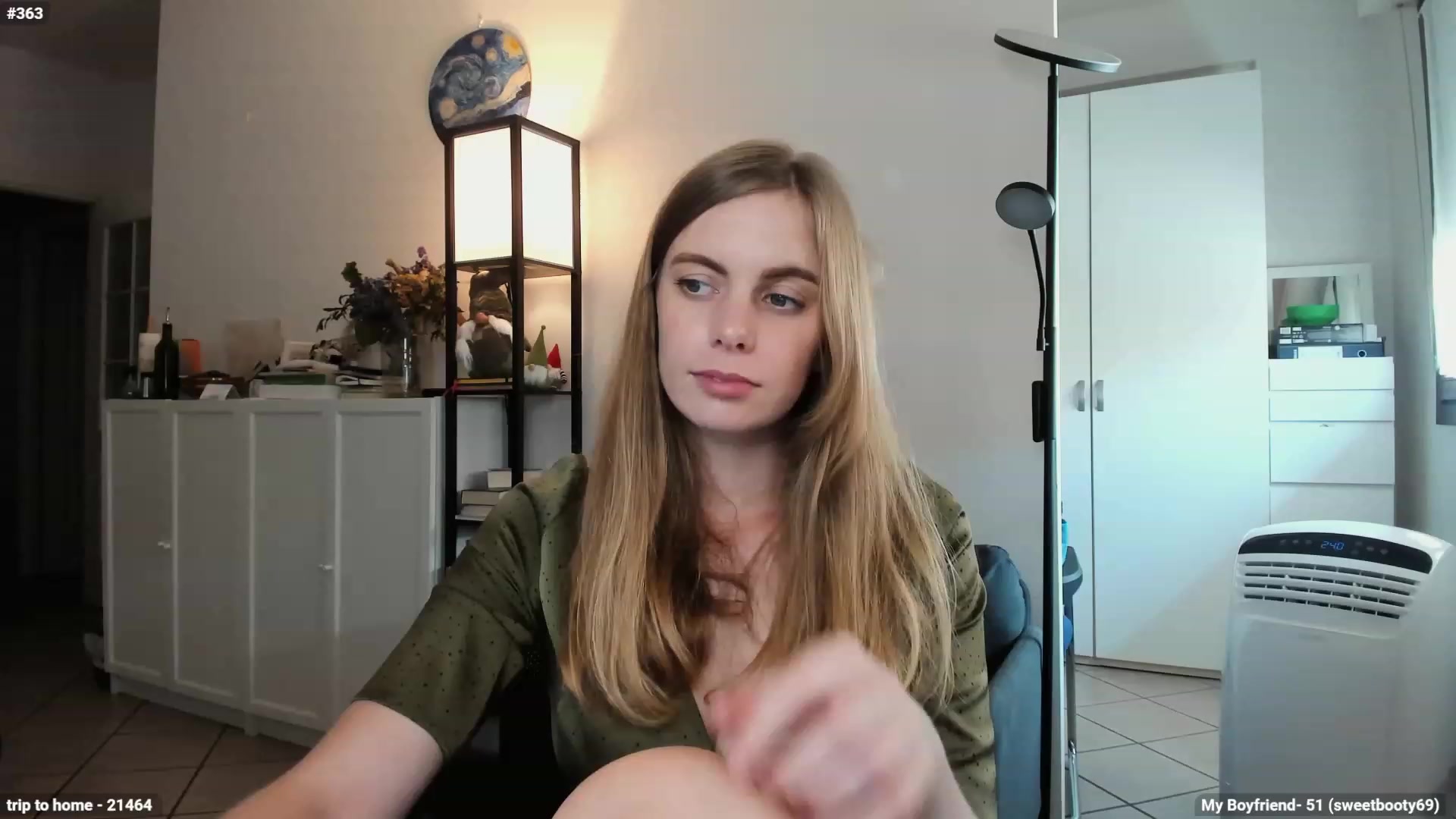 Gallery image thumbnail from Personage's myfreecams stream on, 07/25/2023, 13:49 image 6 of 20