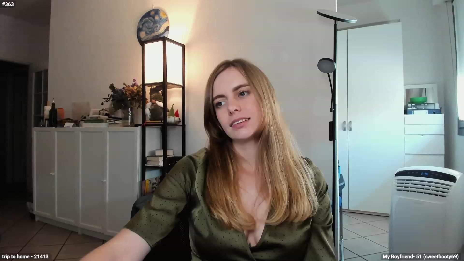 Gallery image thumbnail from Personage's myfreecams stream on, 07/25/2023, 13:49 image 18 of 20