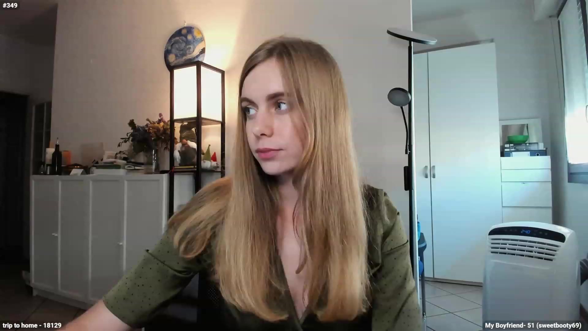 Gallery image thumbnail from Personage's myfreecams stream on, 07/25/2023, 15:16 image 2 of 20