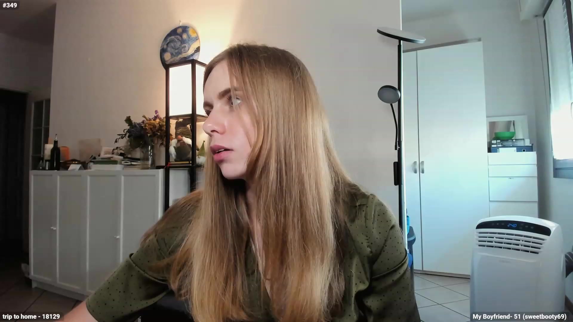 Gallery image thumbnail from Personage's myfreecams stream on, 07/25/2023, 15:16 image 3 of 20