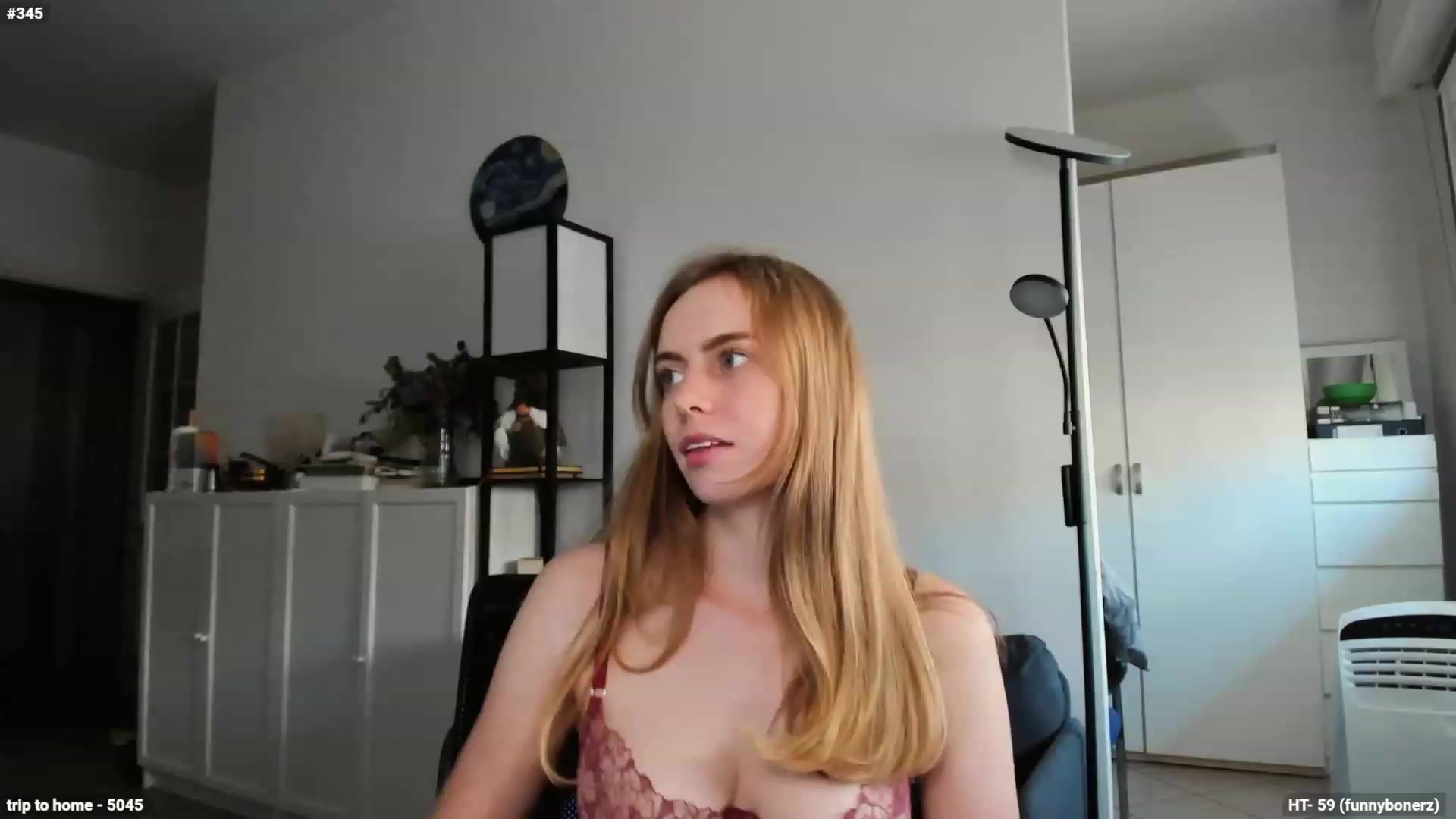 Gallery image thumbnail from Personage's myfreecams stream on, 07/28/2023, 15:09 image 18 of 20